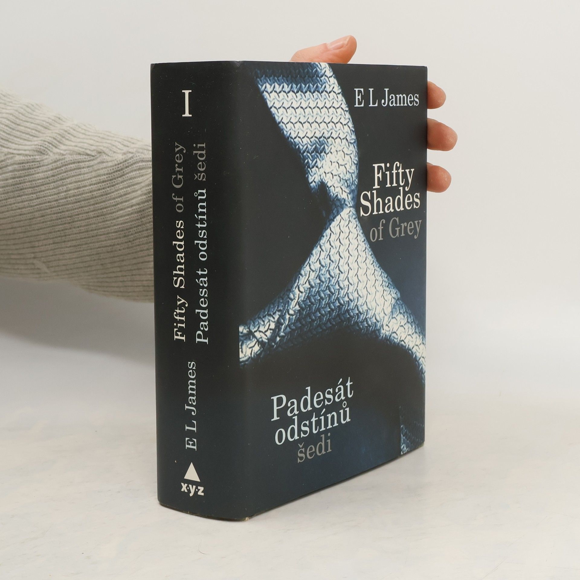 E L James Padesát odstínů šedi