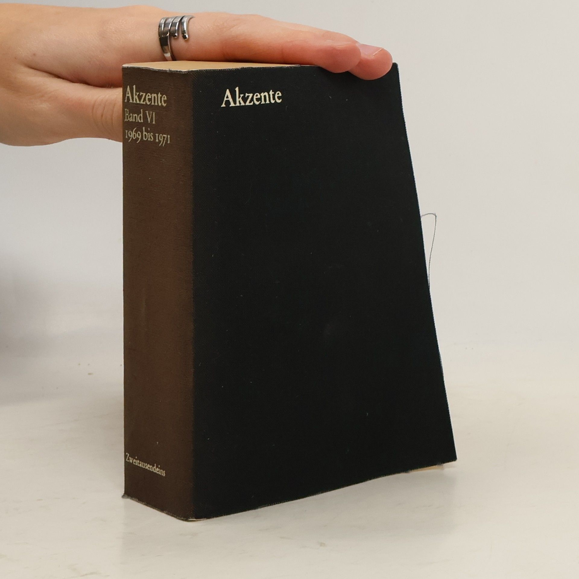 Collectif d'auteurs Akzente. Band VI.