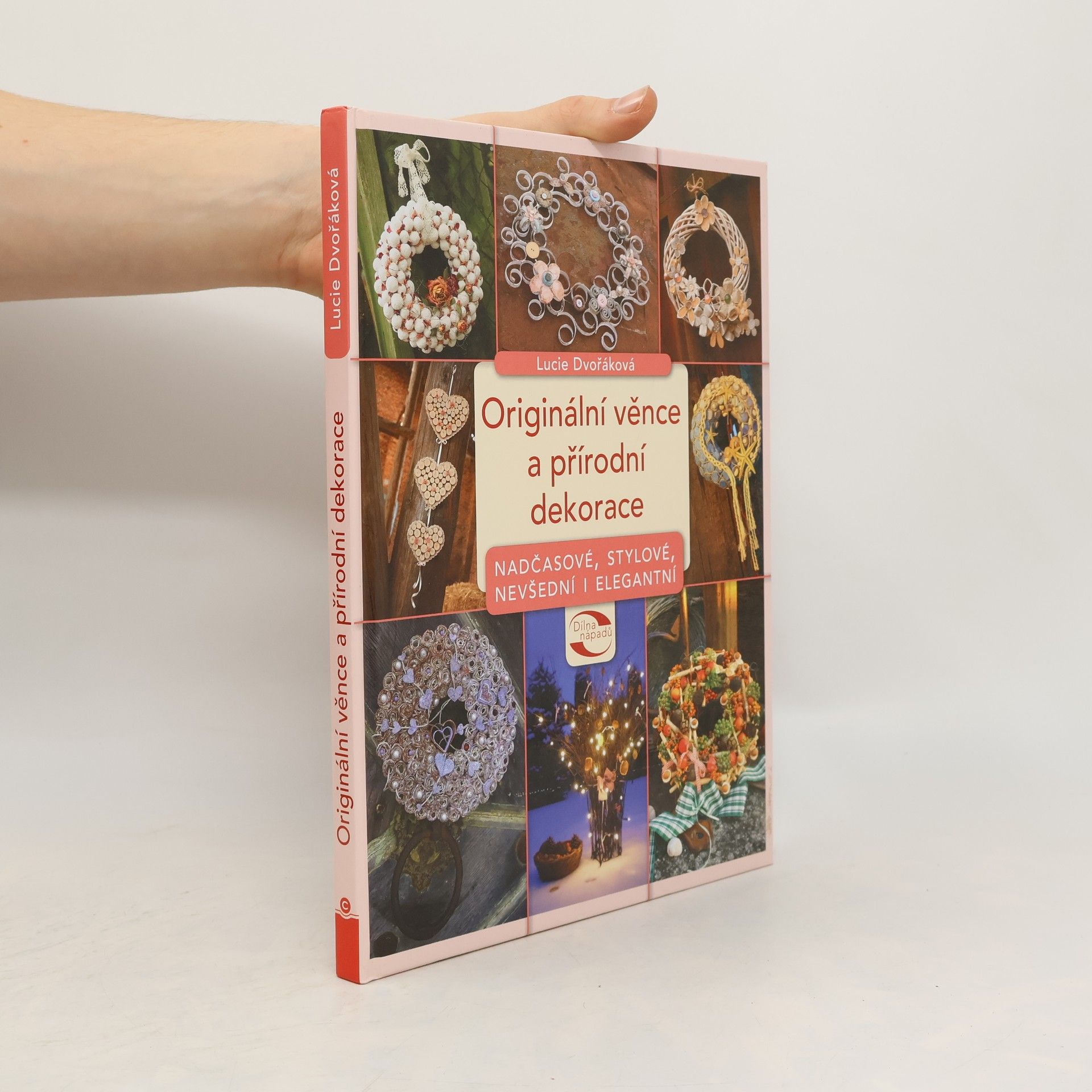 Originální věnce a přírodní dekorace