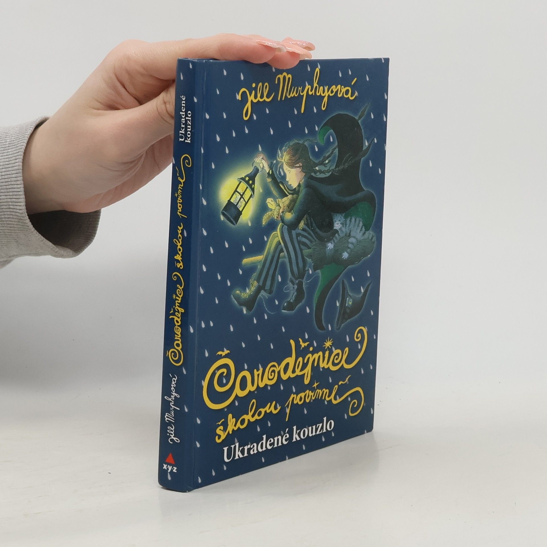 Jill Murphy Čarodějnice školou povinné. Ukradené kouzlo
