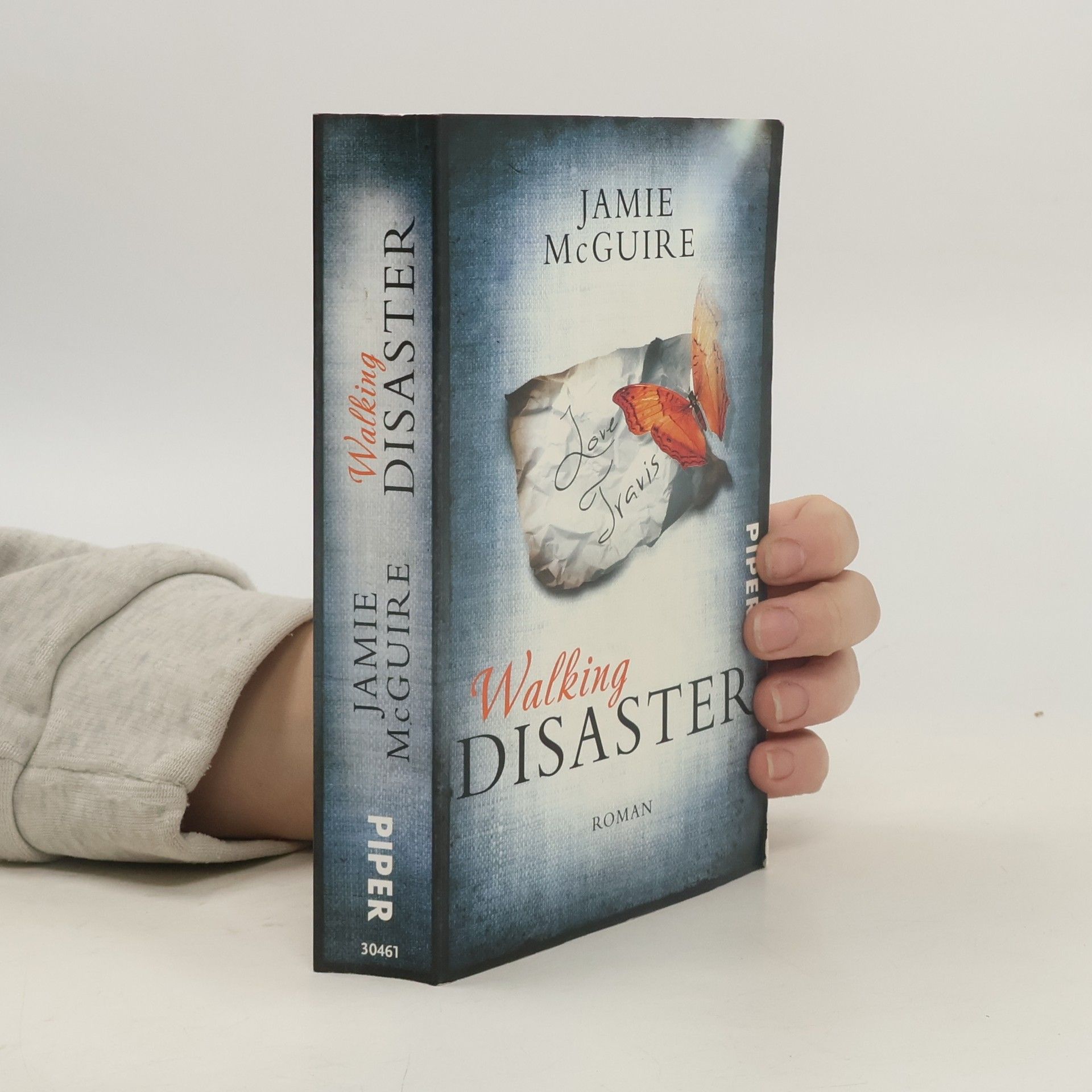 Jamie McGuire Walking disaster