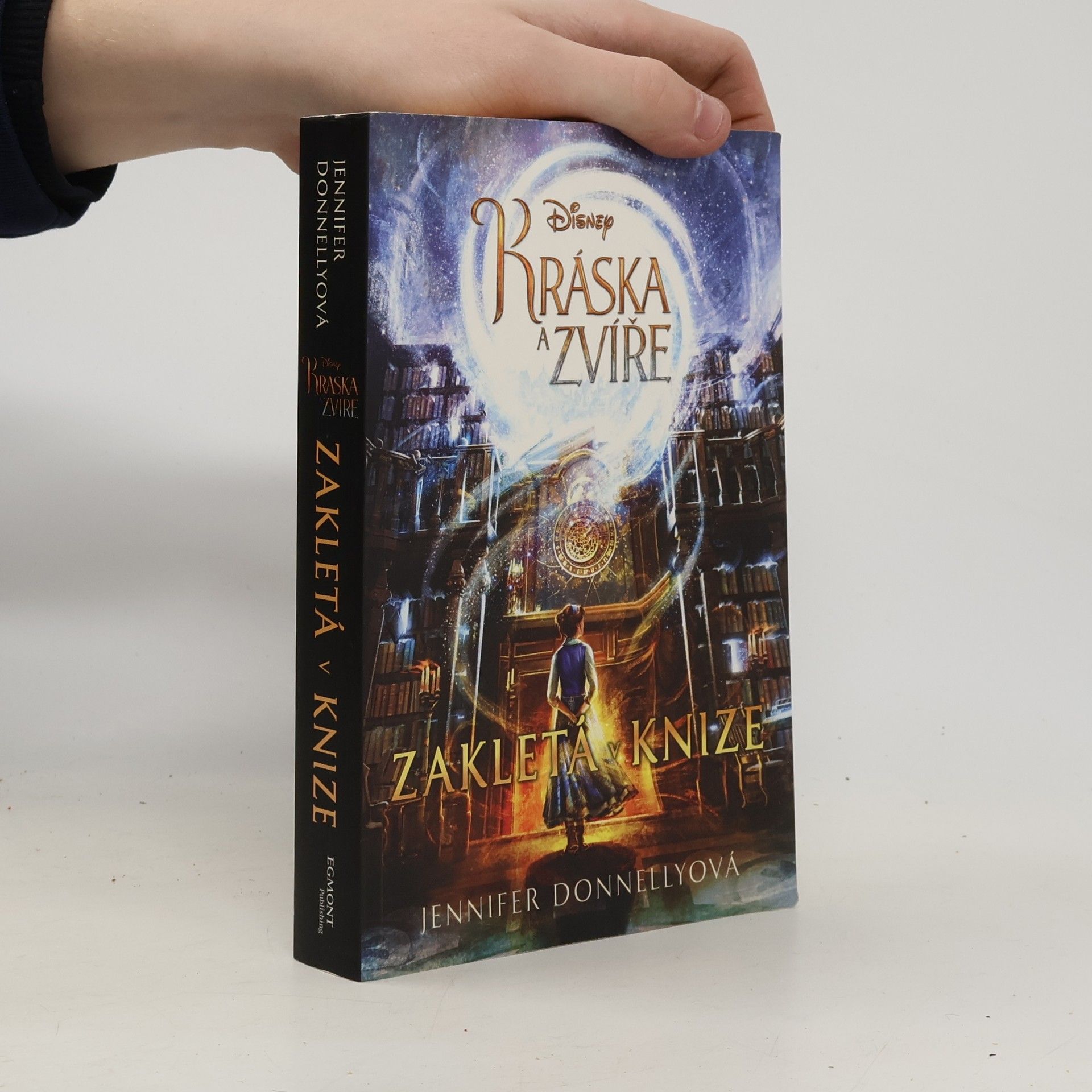 Kráska a zvíře: Zakletá v knize