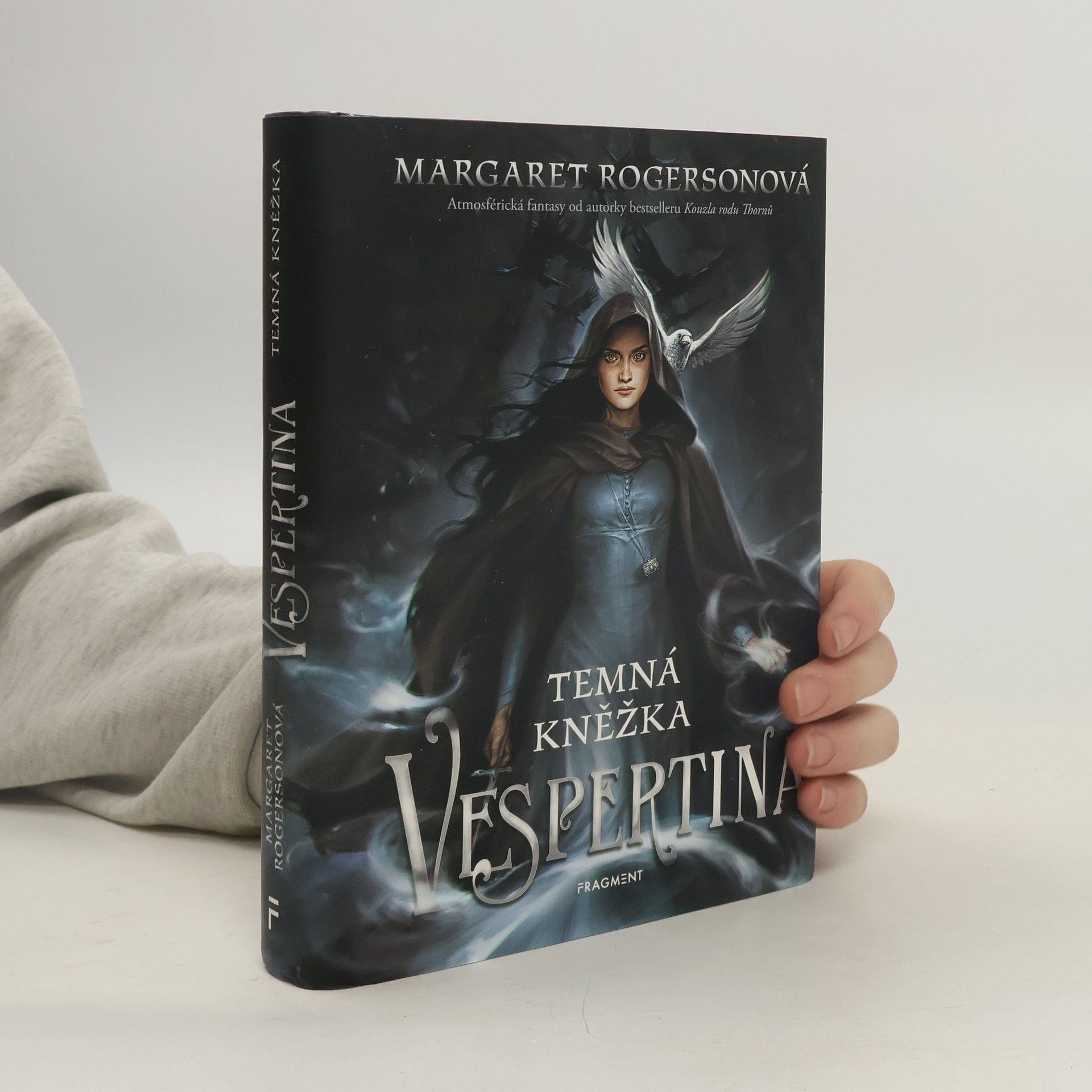 Vespertina. Temná kněžka