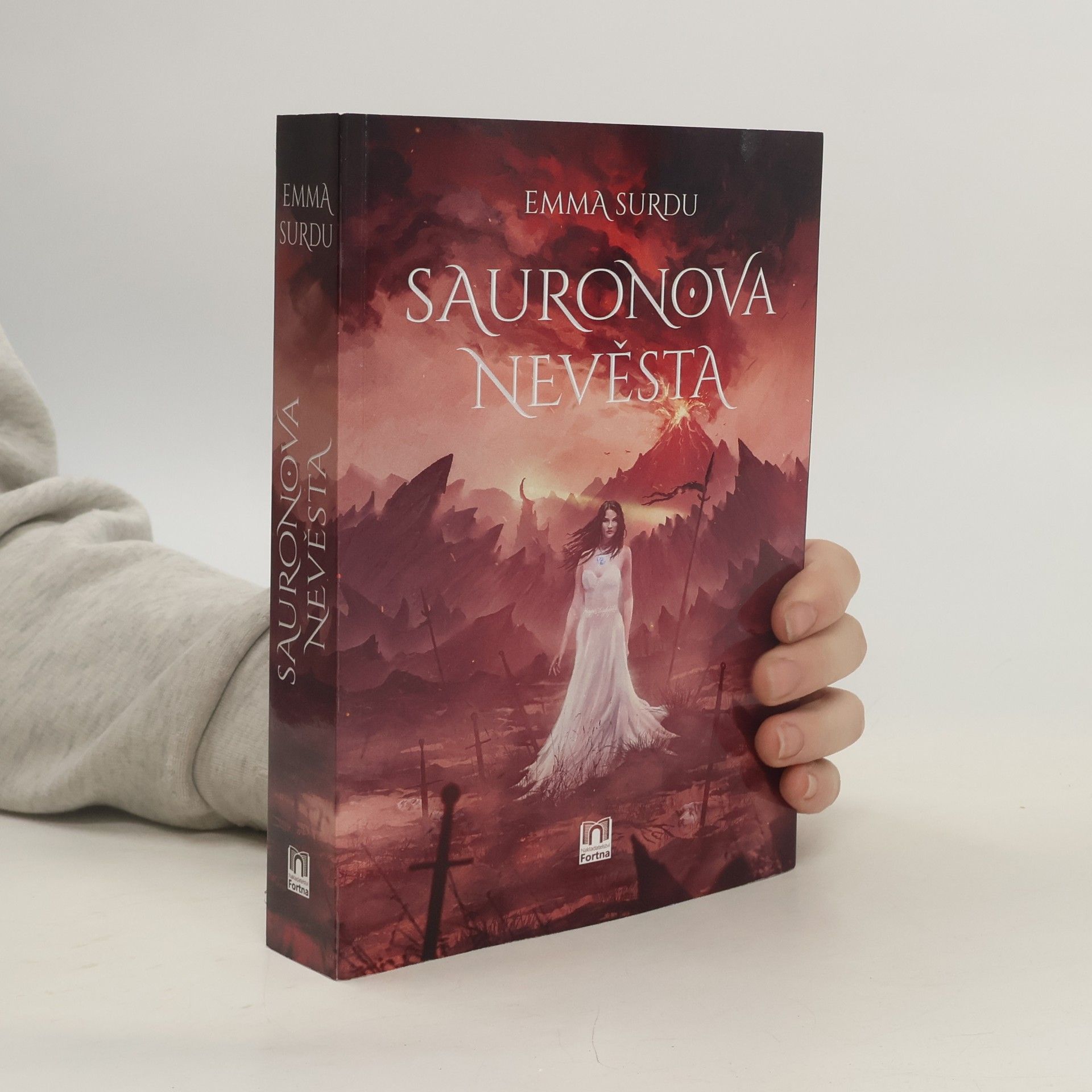Emma Surdu Sauronova nevěsta