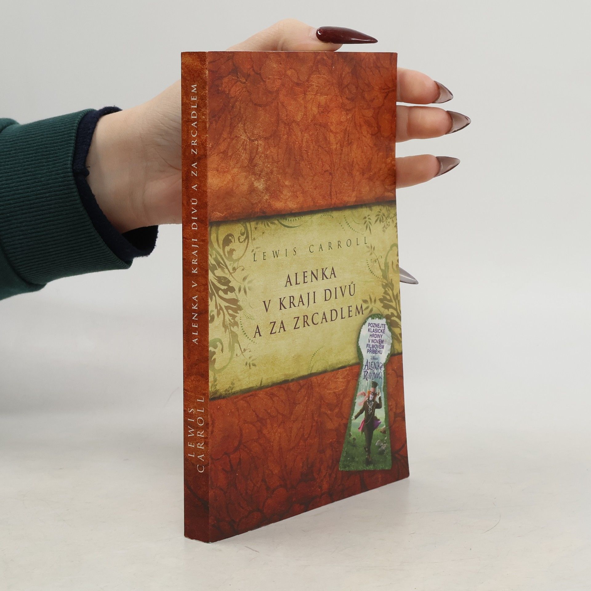 Alenka v kraji divů a za zrcadlem