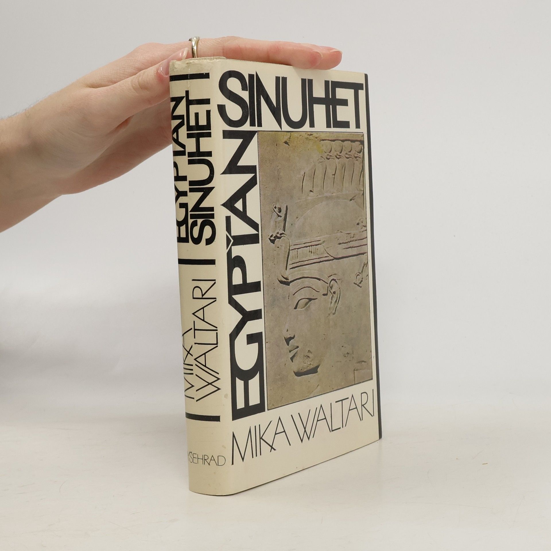 Mika Waltari Egypťan Sinuhet
