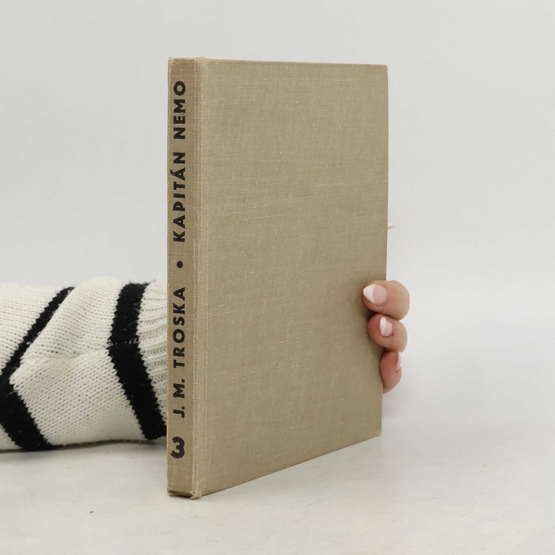 Jan Matzal Troska Kapitán Nemo 3. Neviditelná armáda