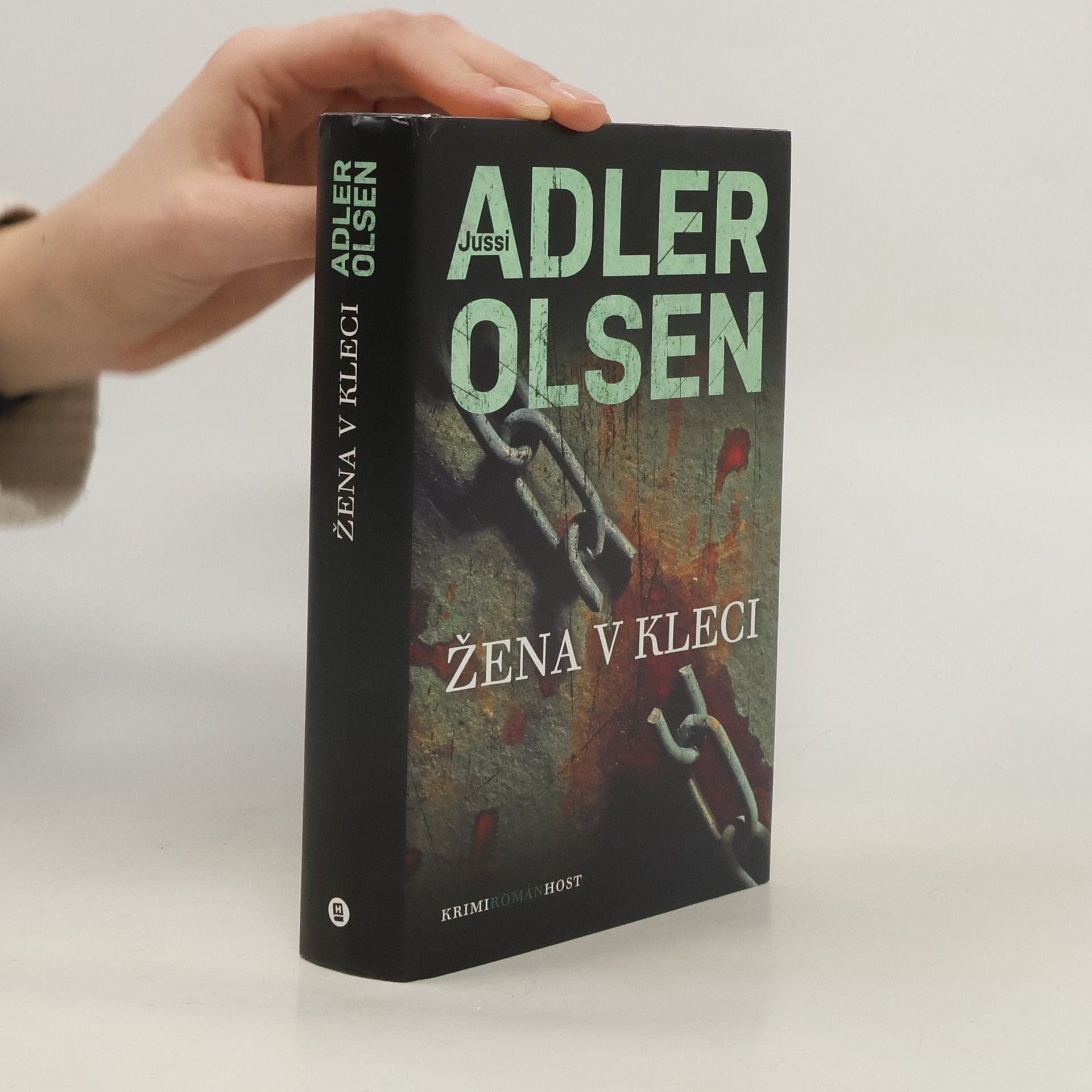 Jussi Adler-Olsen Žena v kleci