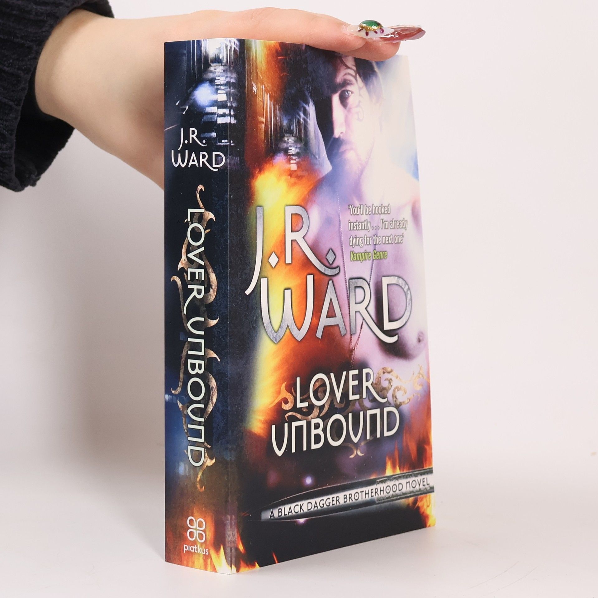 J. R. Ward Black Dagger Brotherhood - 5: Lover Unbound