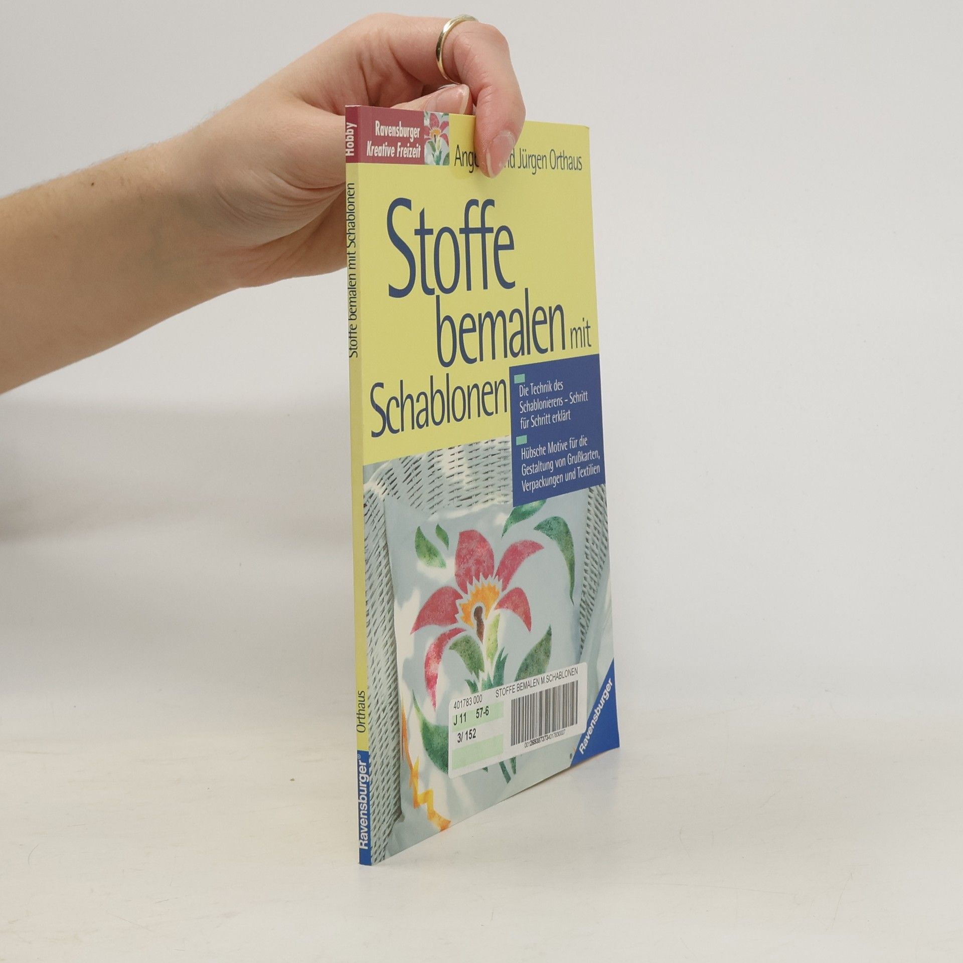 Angelika Orthaus Stoffe bemalen mit Schablonen.