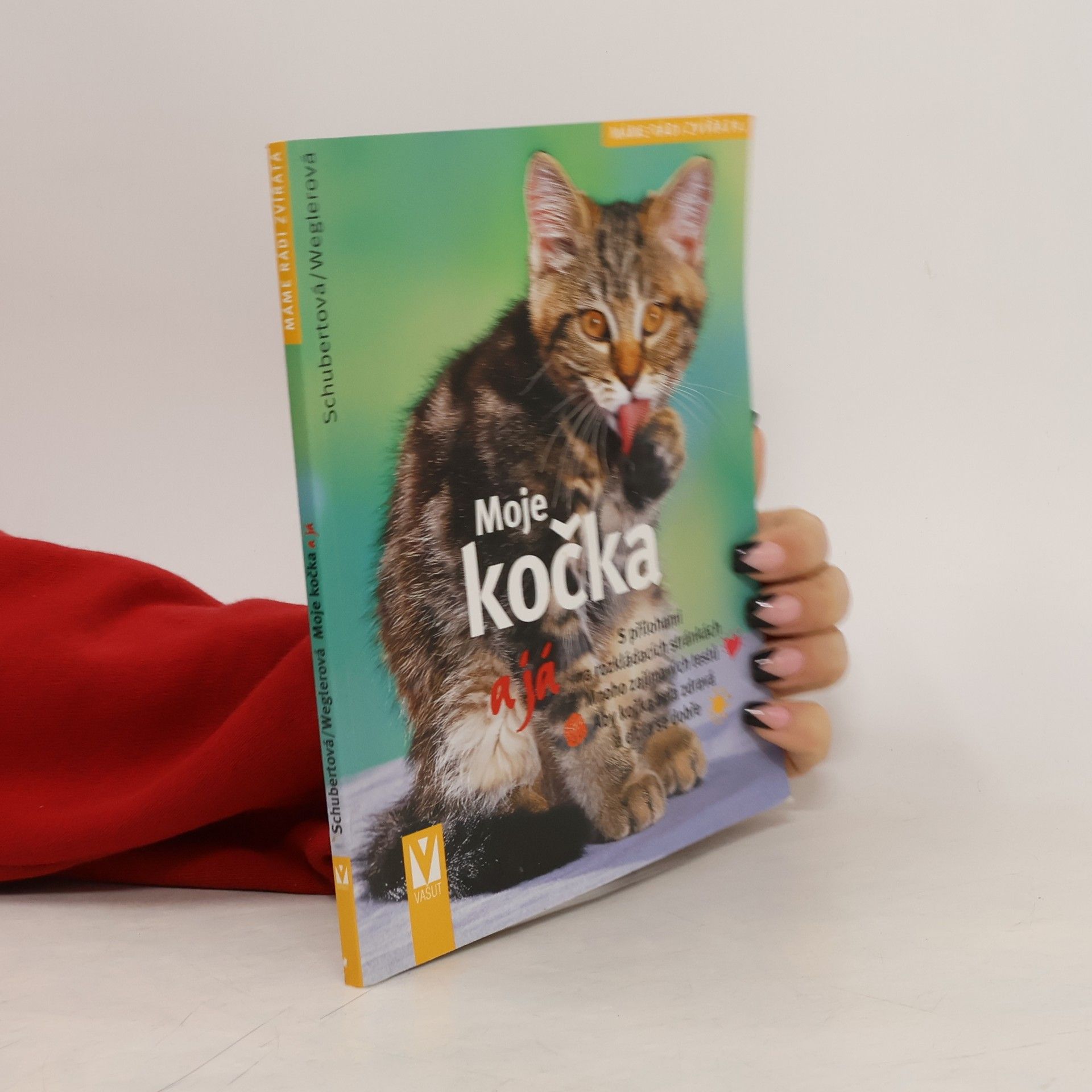 Moje kočka a já : [s přílohami na rozkládacích stránkách]