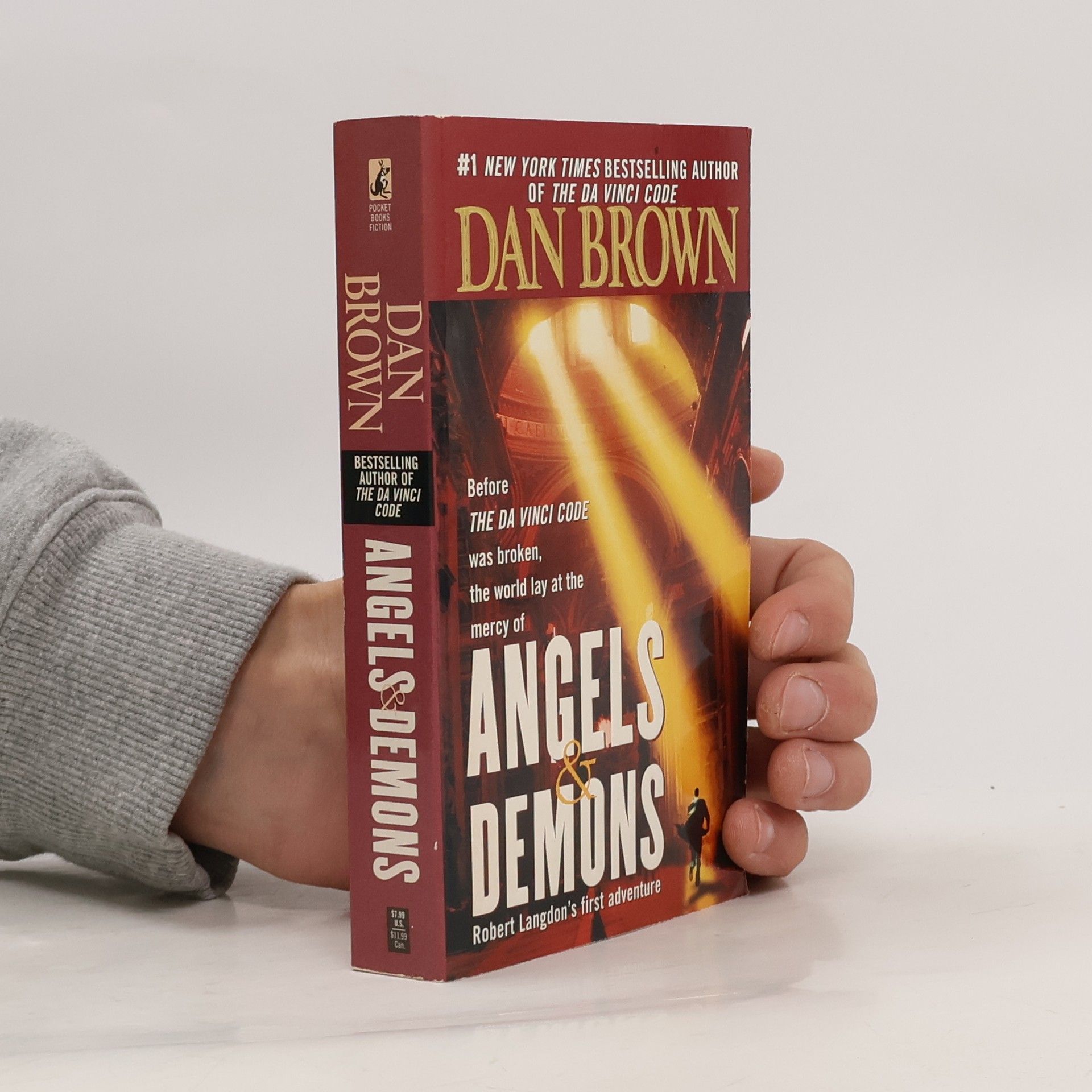 Dan Brown Angels & Demons