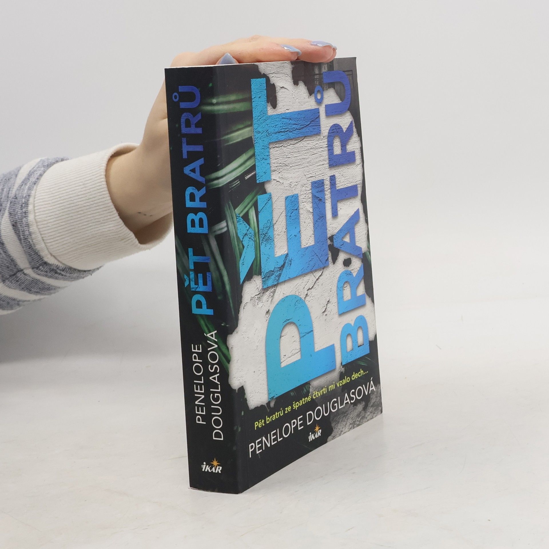 Penelope Douglas Pět bratrů