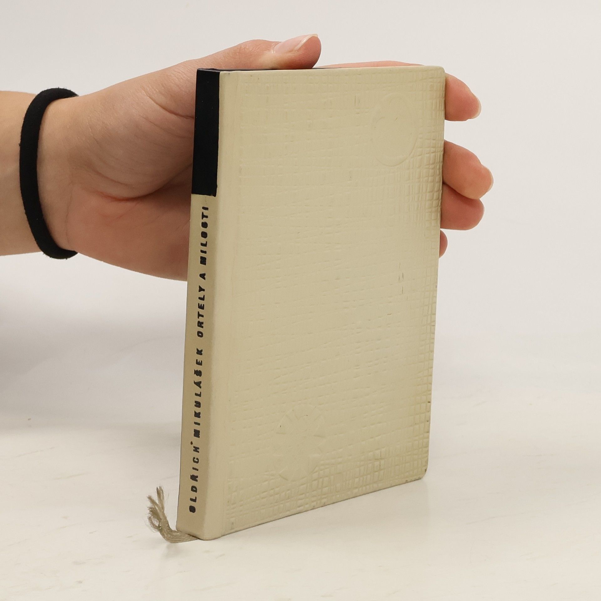 Oldřich Mikulášek Ortely a milosti