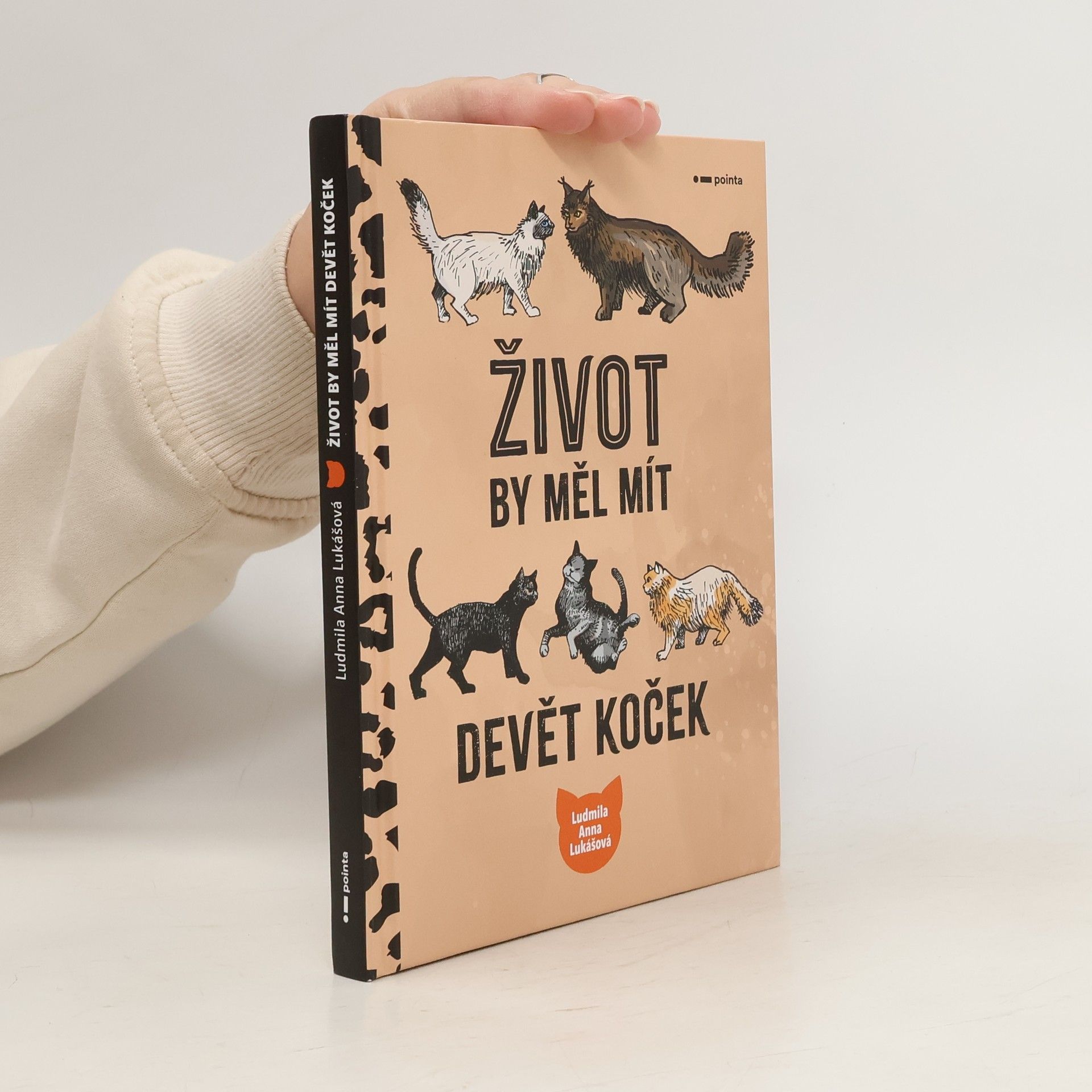 Ludmila Anna Lukášová Život by měl mít devět koček