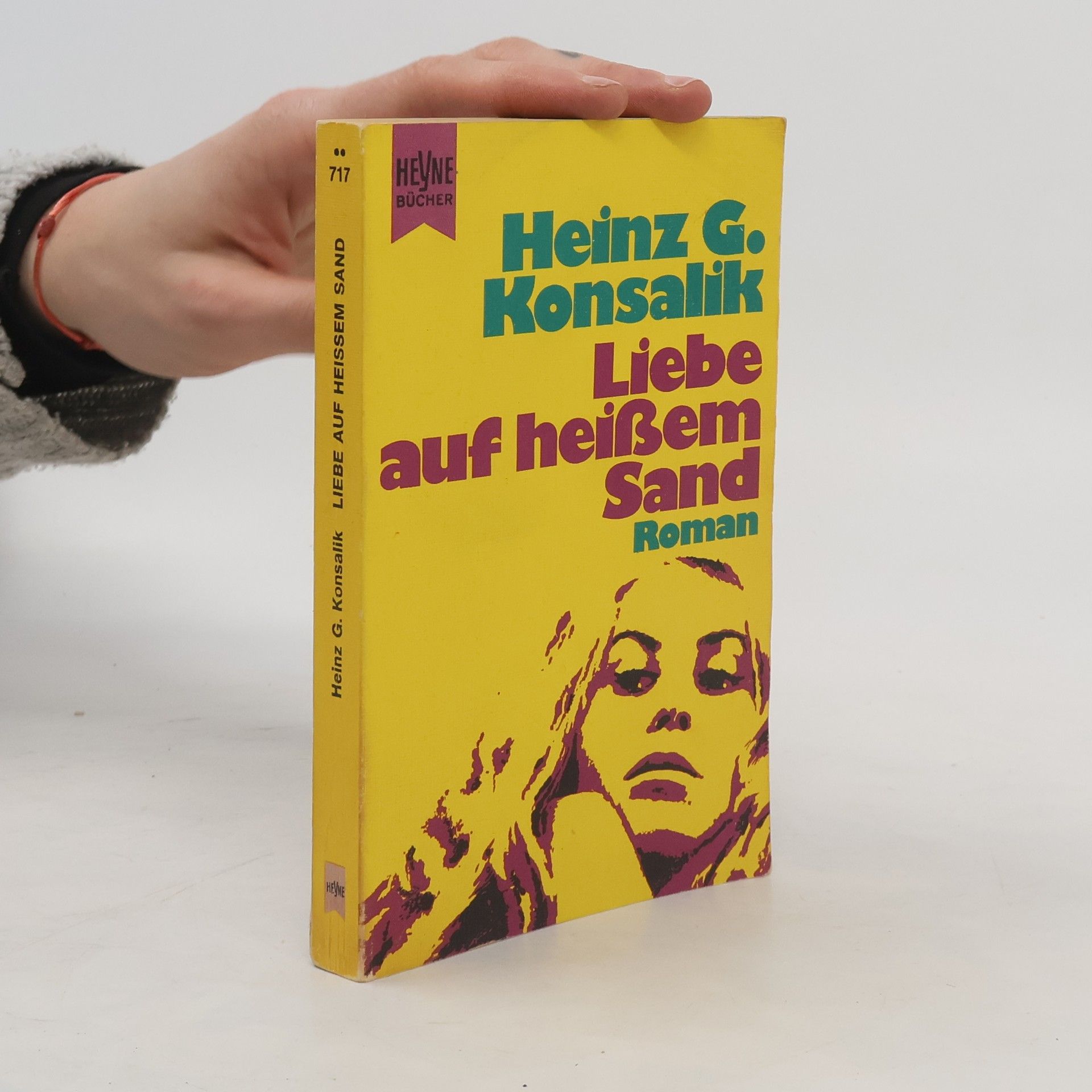 Heinz G. Konsalik Liebe auf heissem Sand