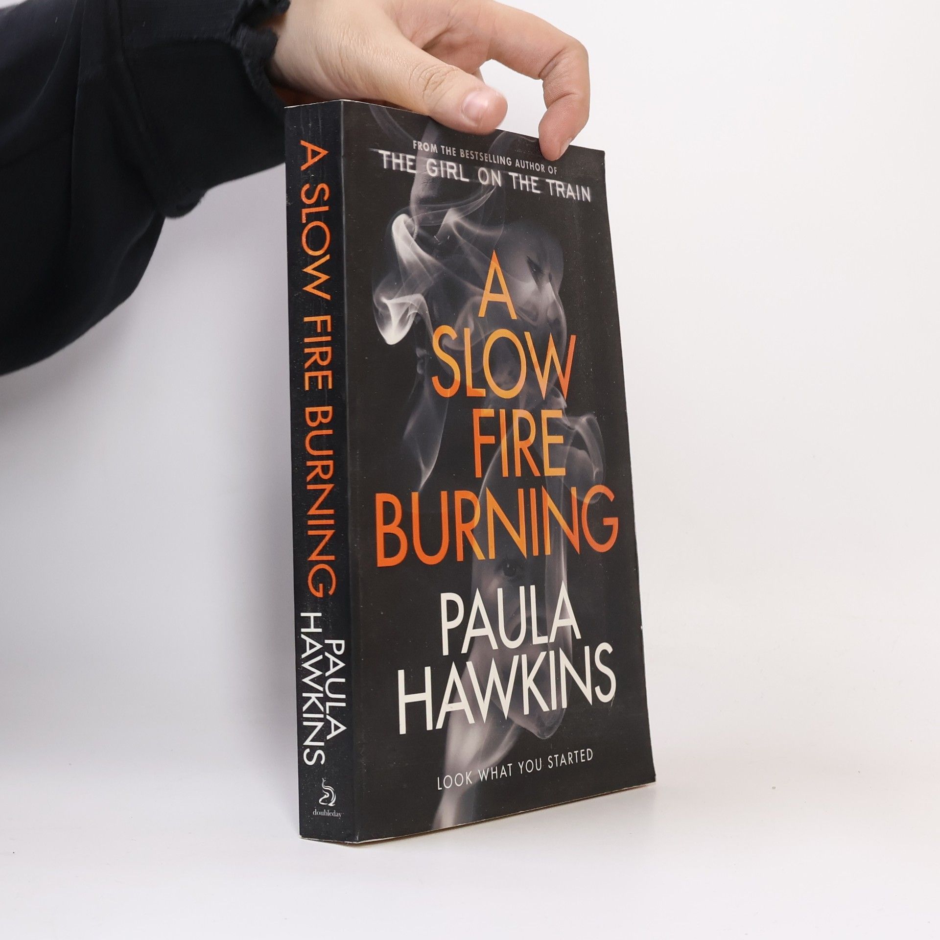 Paula Hawkins A Slow Fire Burning