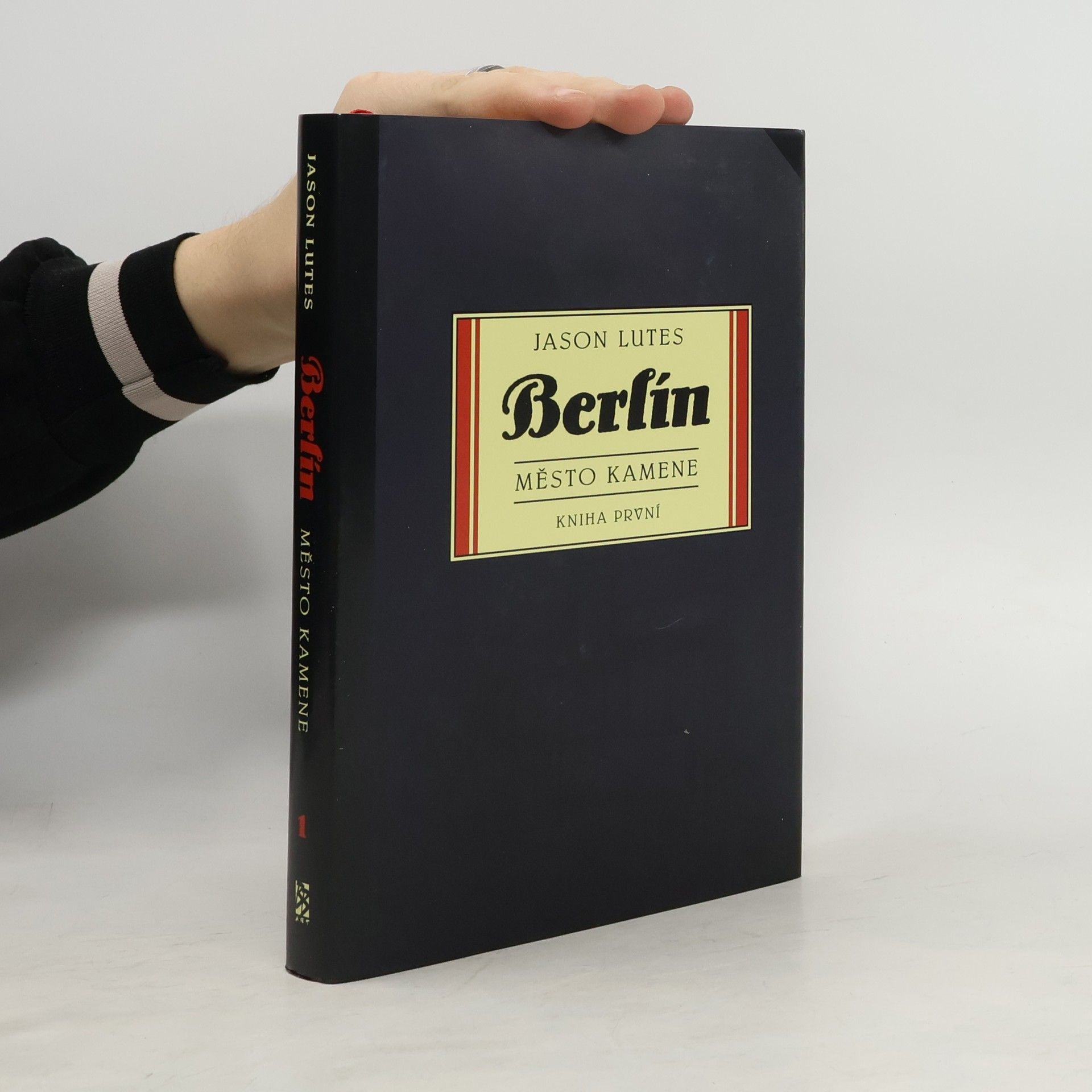 Jason Lutes Berlín. Město kamene