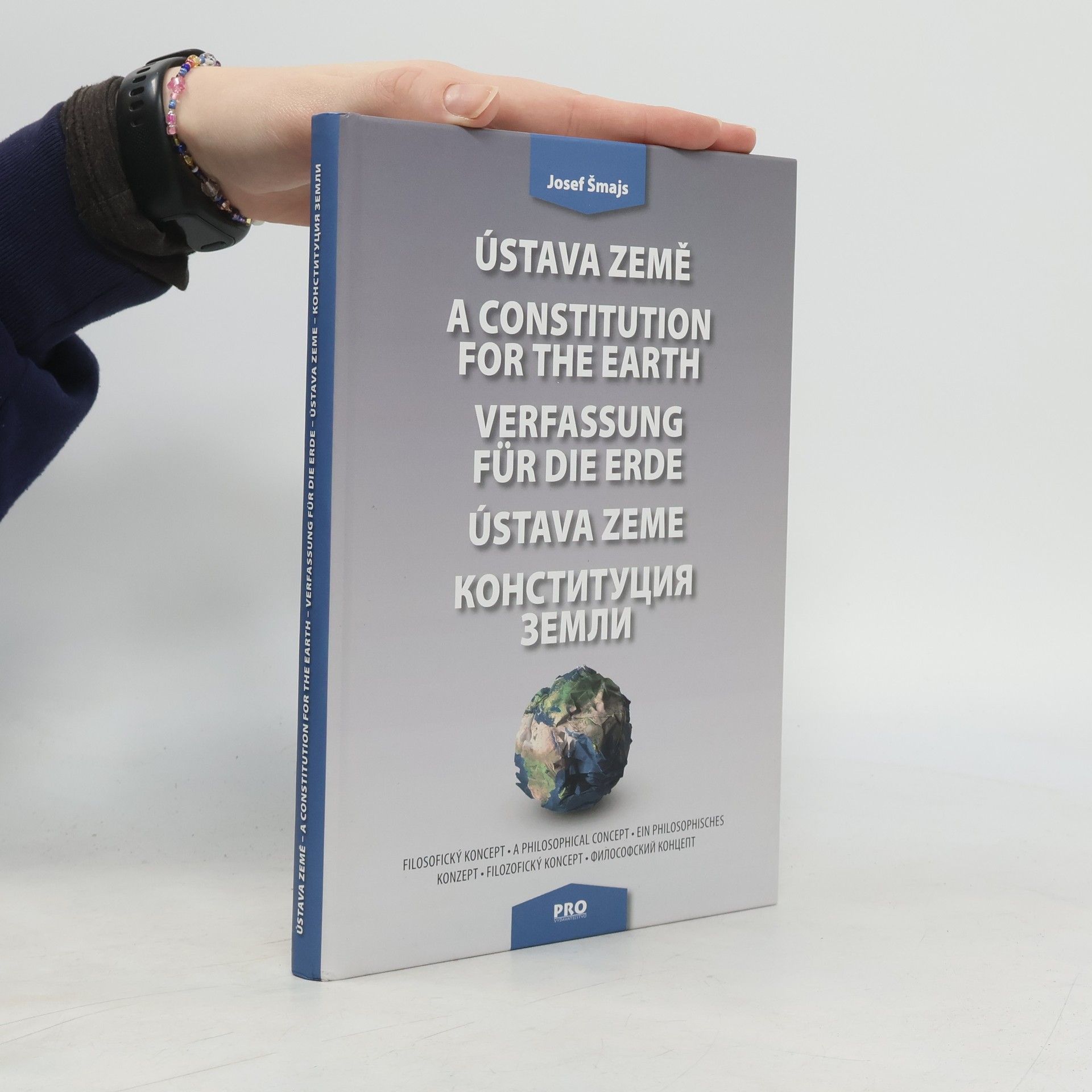 Josef Šmajs Ústava Země