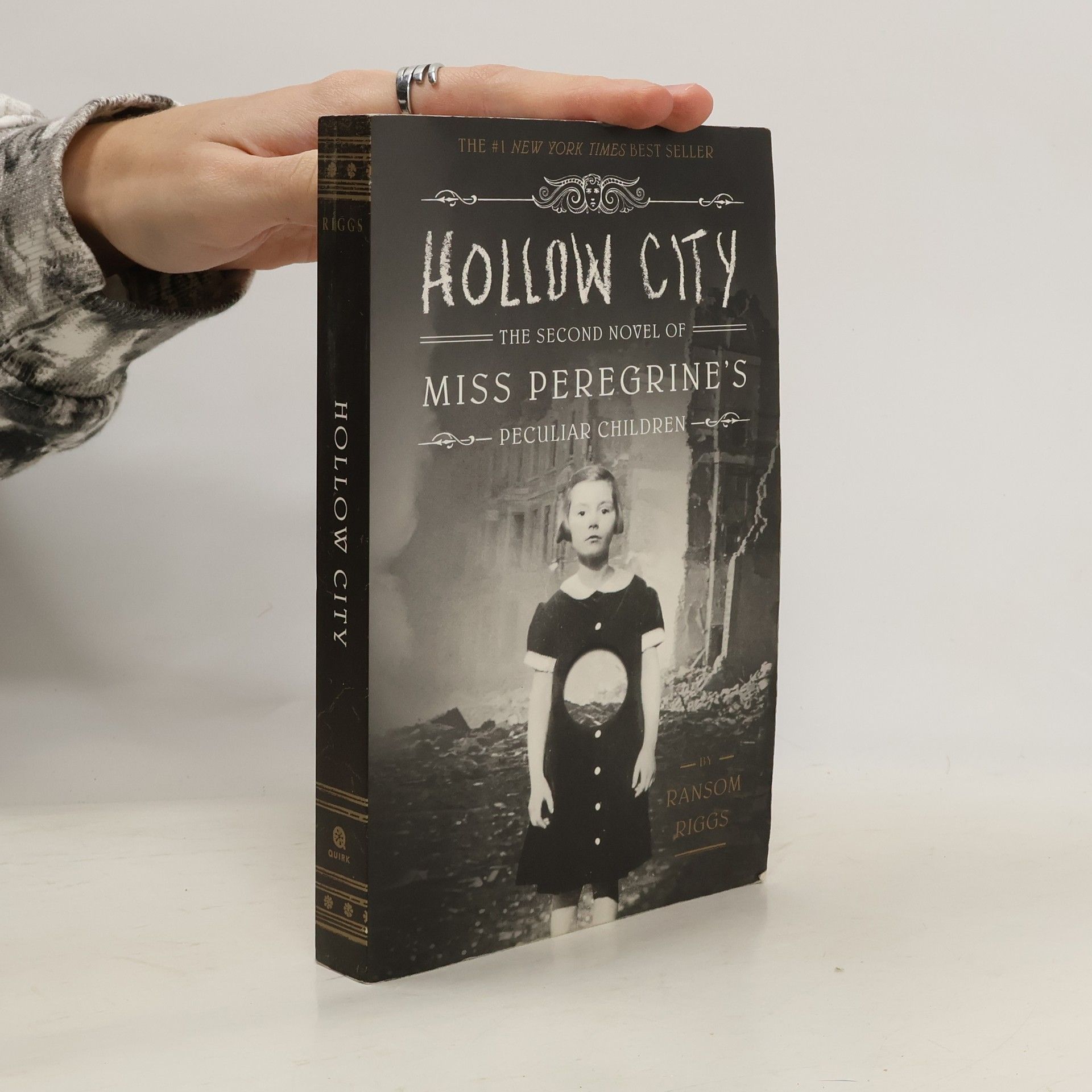 Ransom Riggs Hollow City