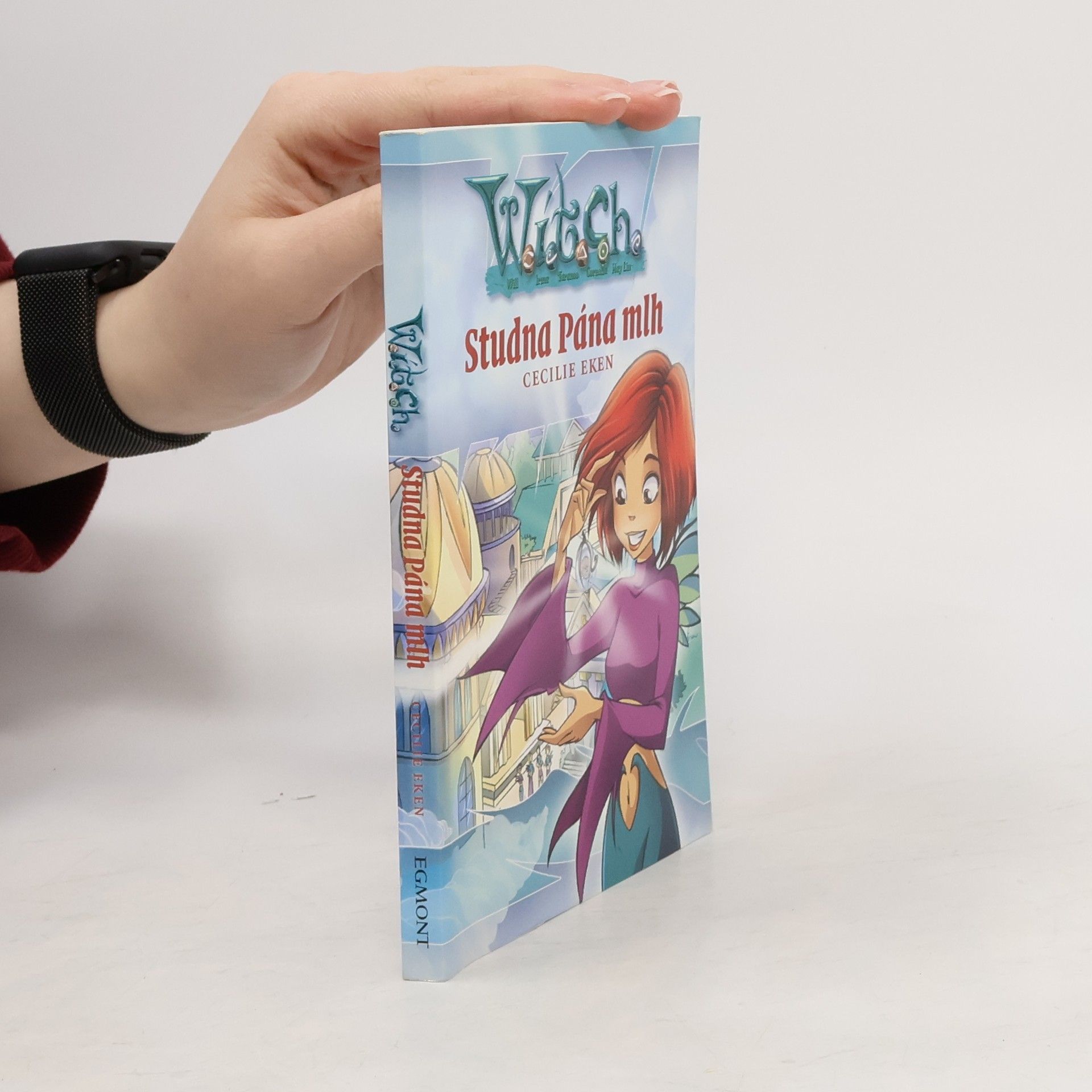 Cecilie Eken Studna Pána mlh