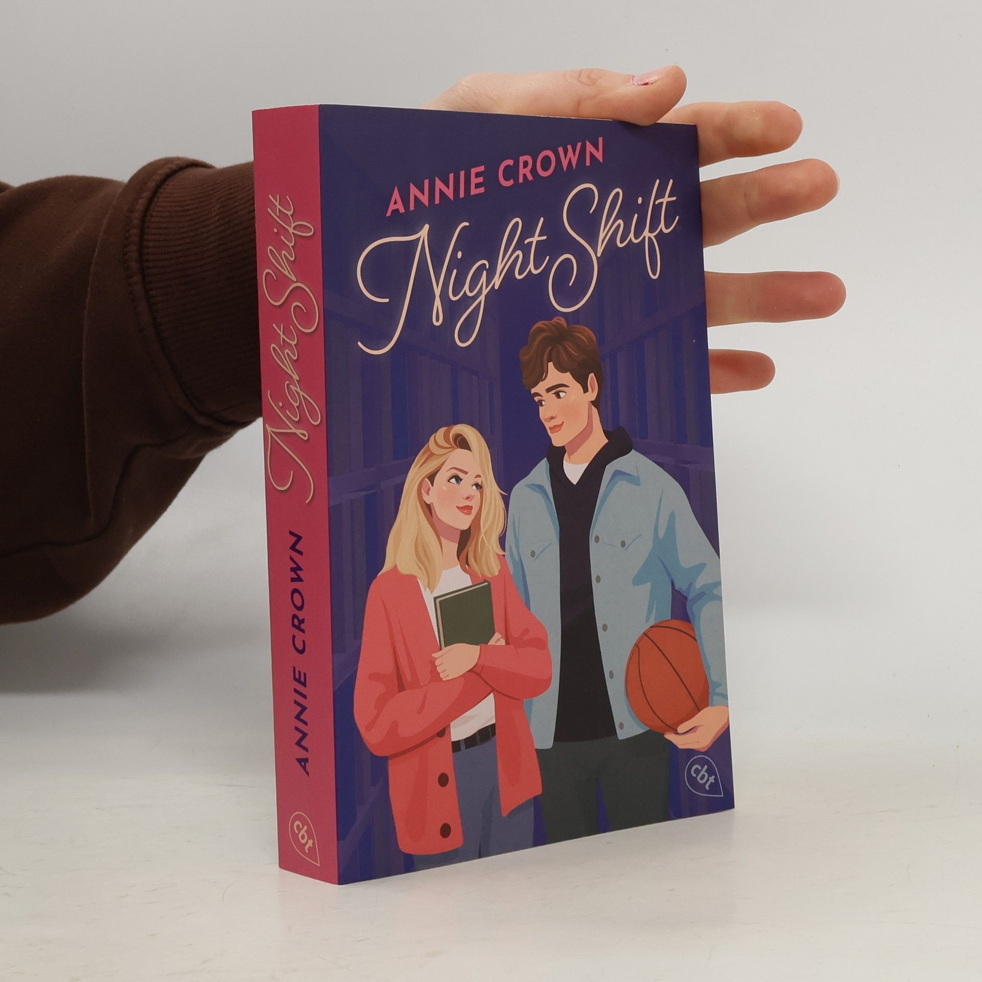 Annie Crown Night shift