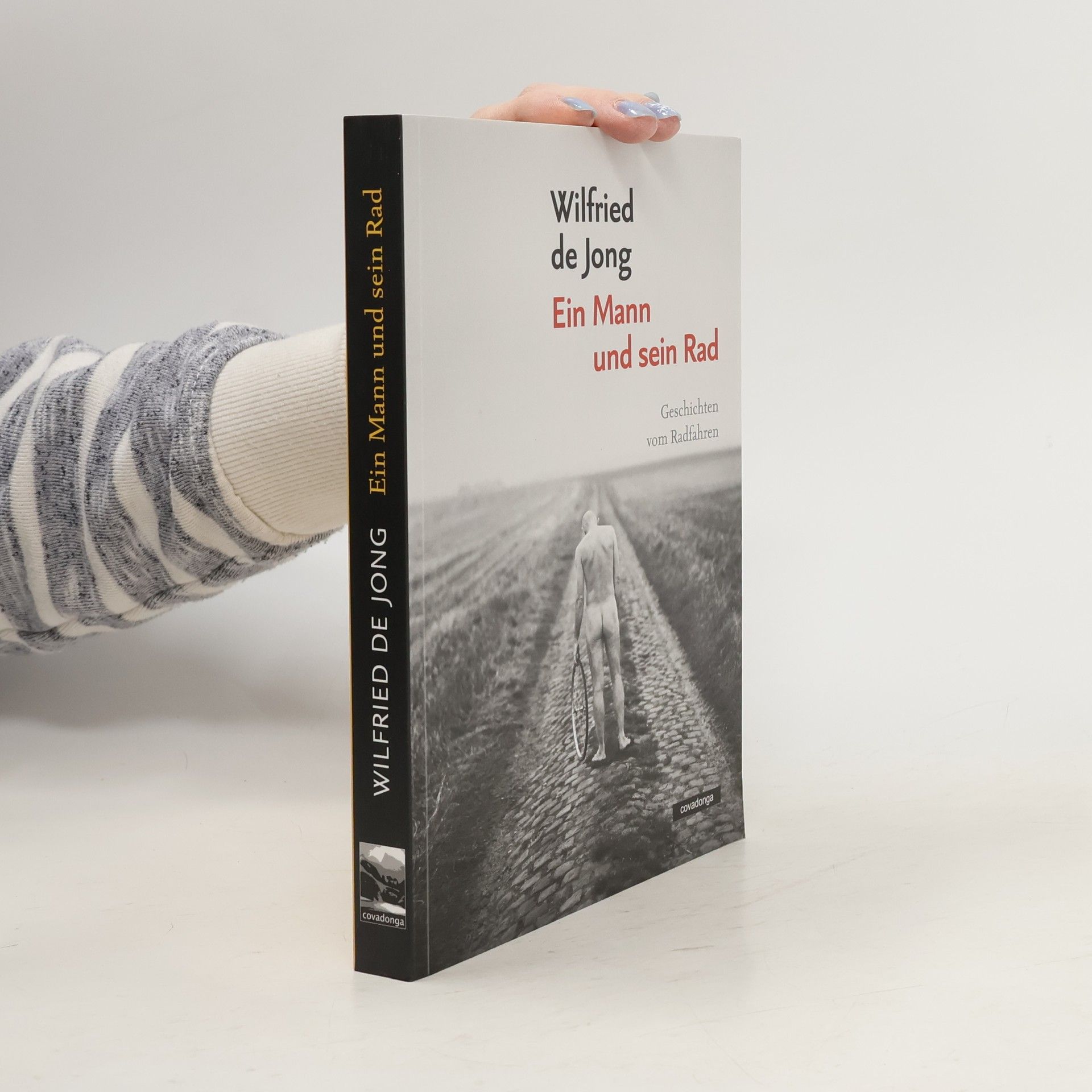 Ein Mann und sein Rad