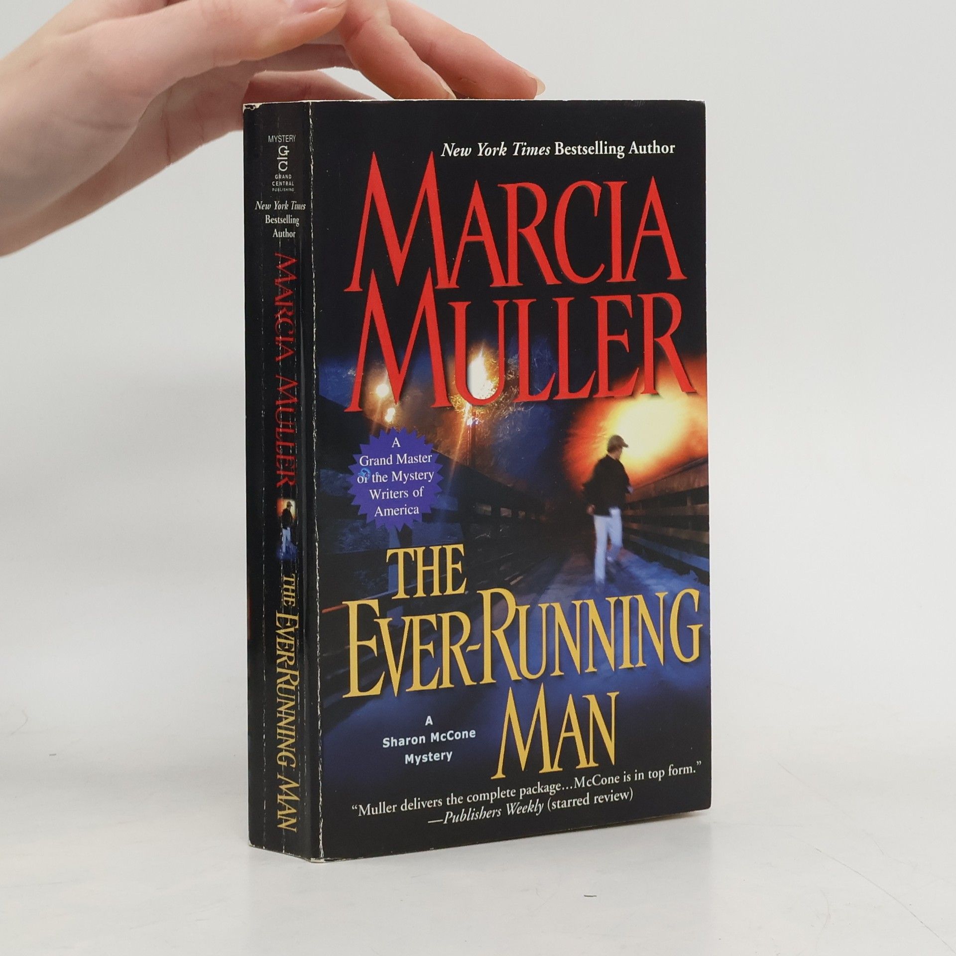 Marcia Muller Sharon McCone Mystery - 24: The Ever-Running Man