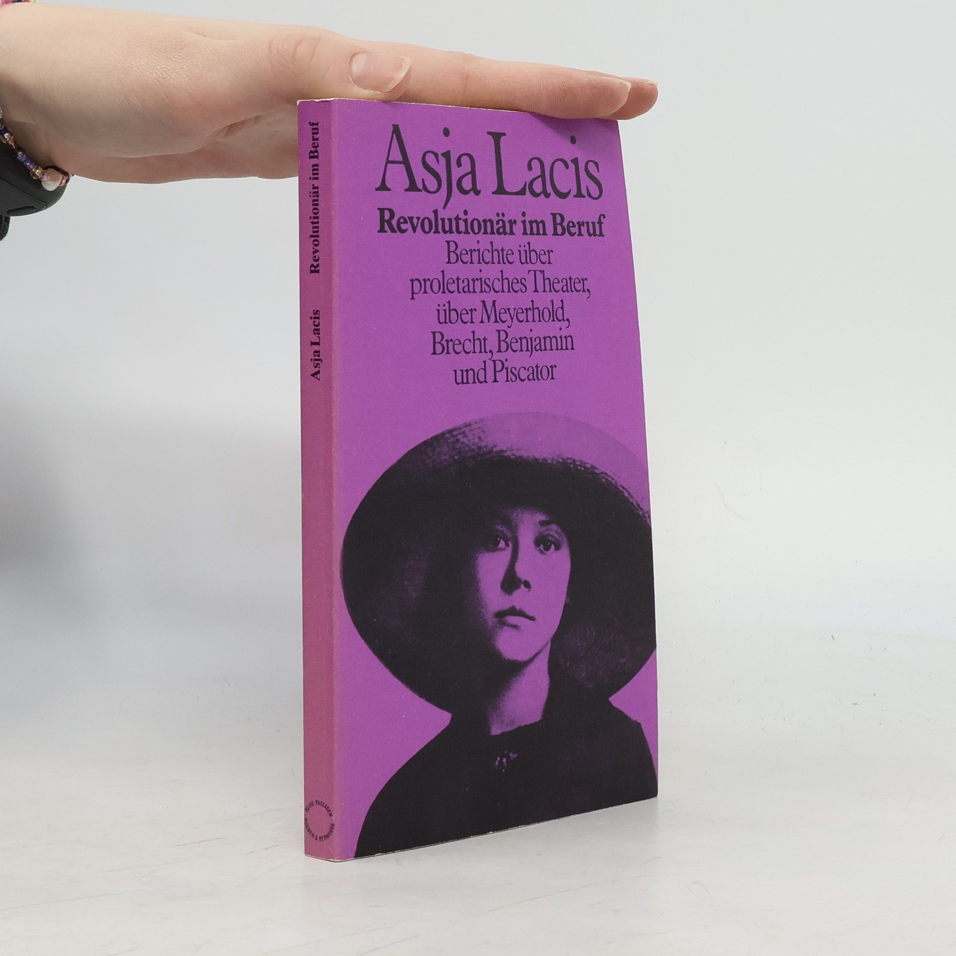 Anna Lācis Revolutionär im Beruf