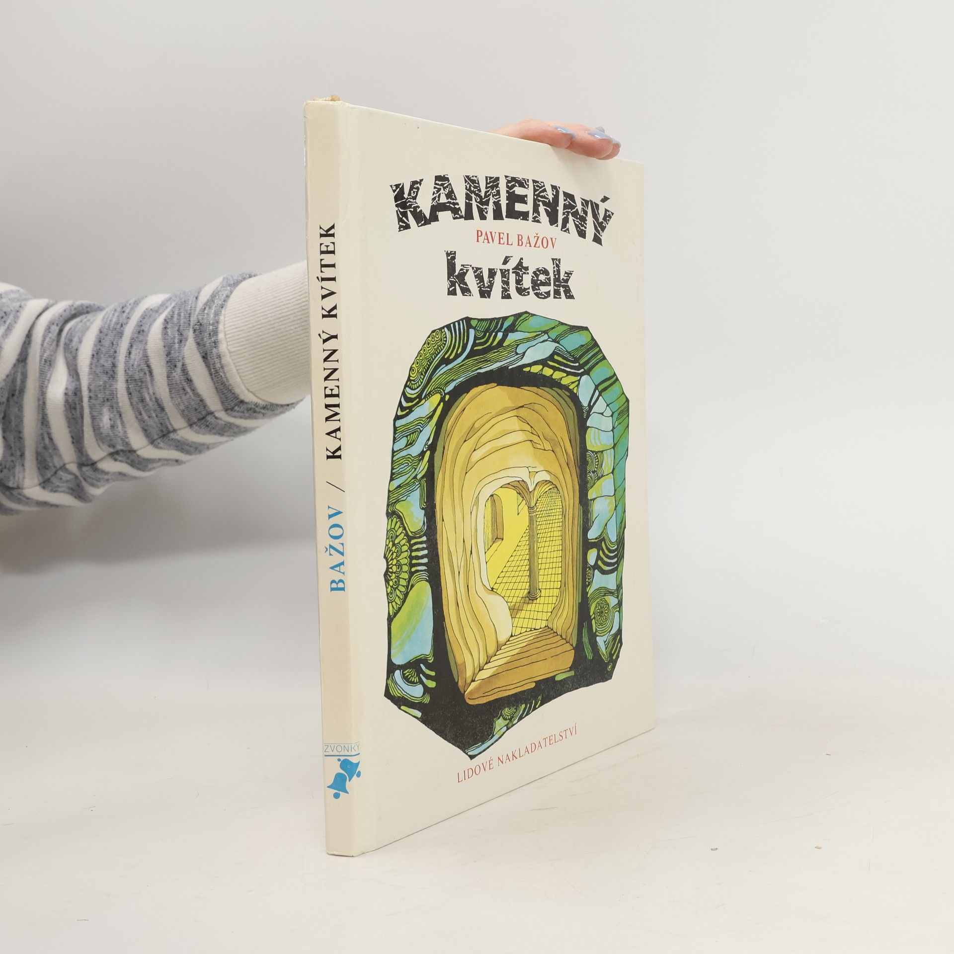 Pavel Petrovič Bažov Kamenný kvítek