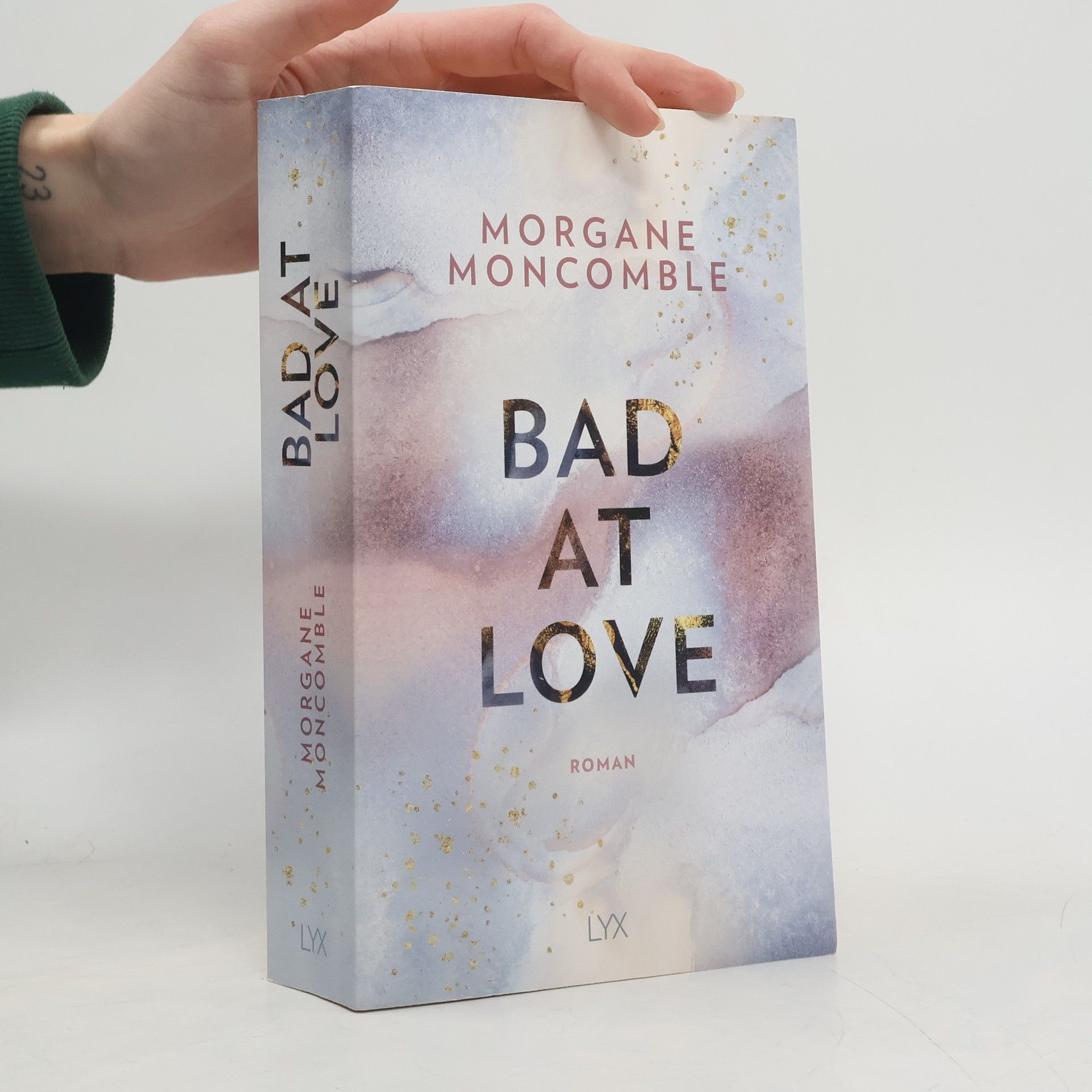 Morgane Moncomble Bad at love