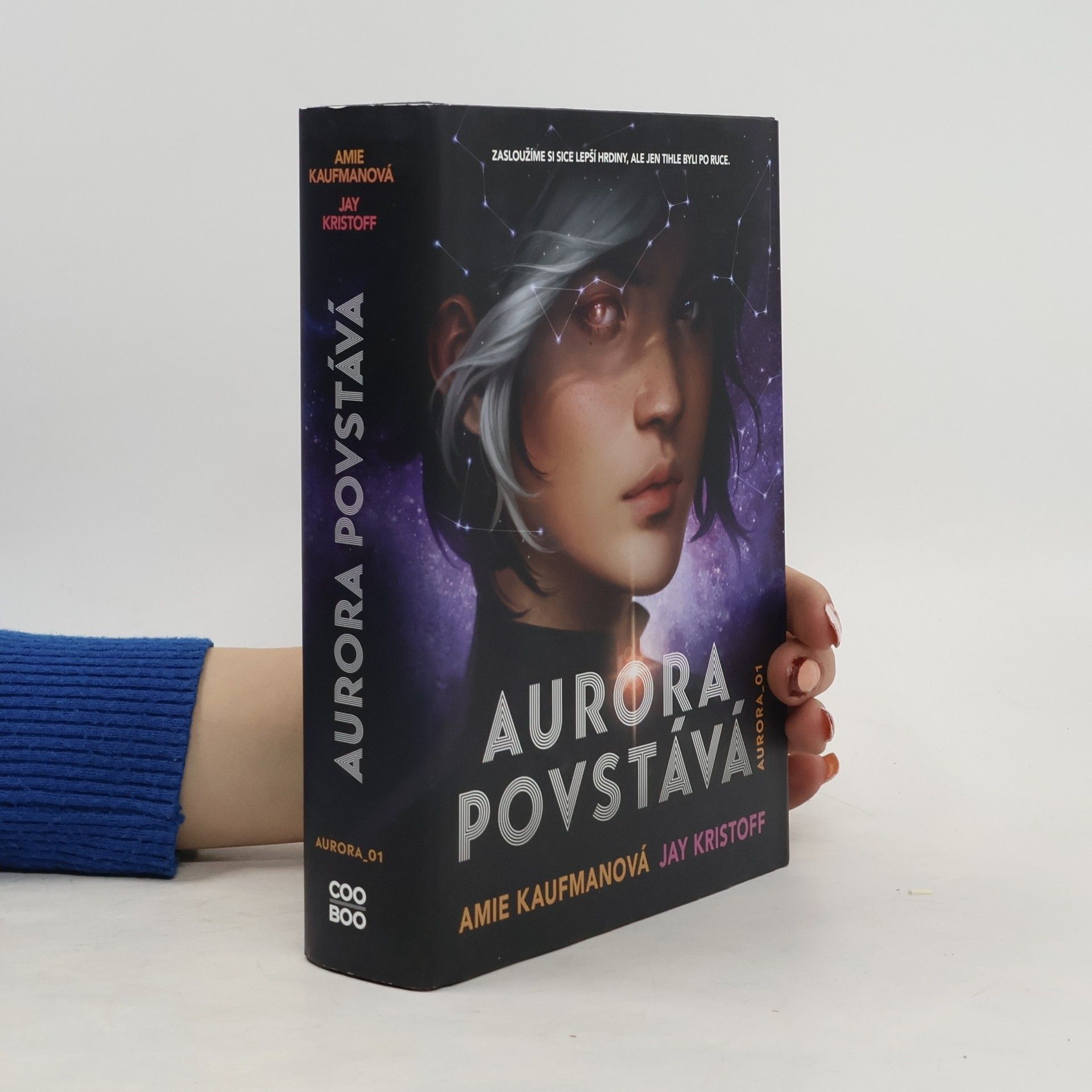 Amie Kaufman Aurora povstává