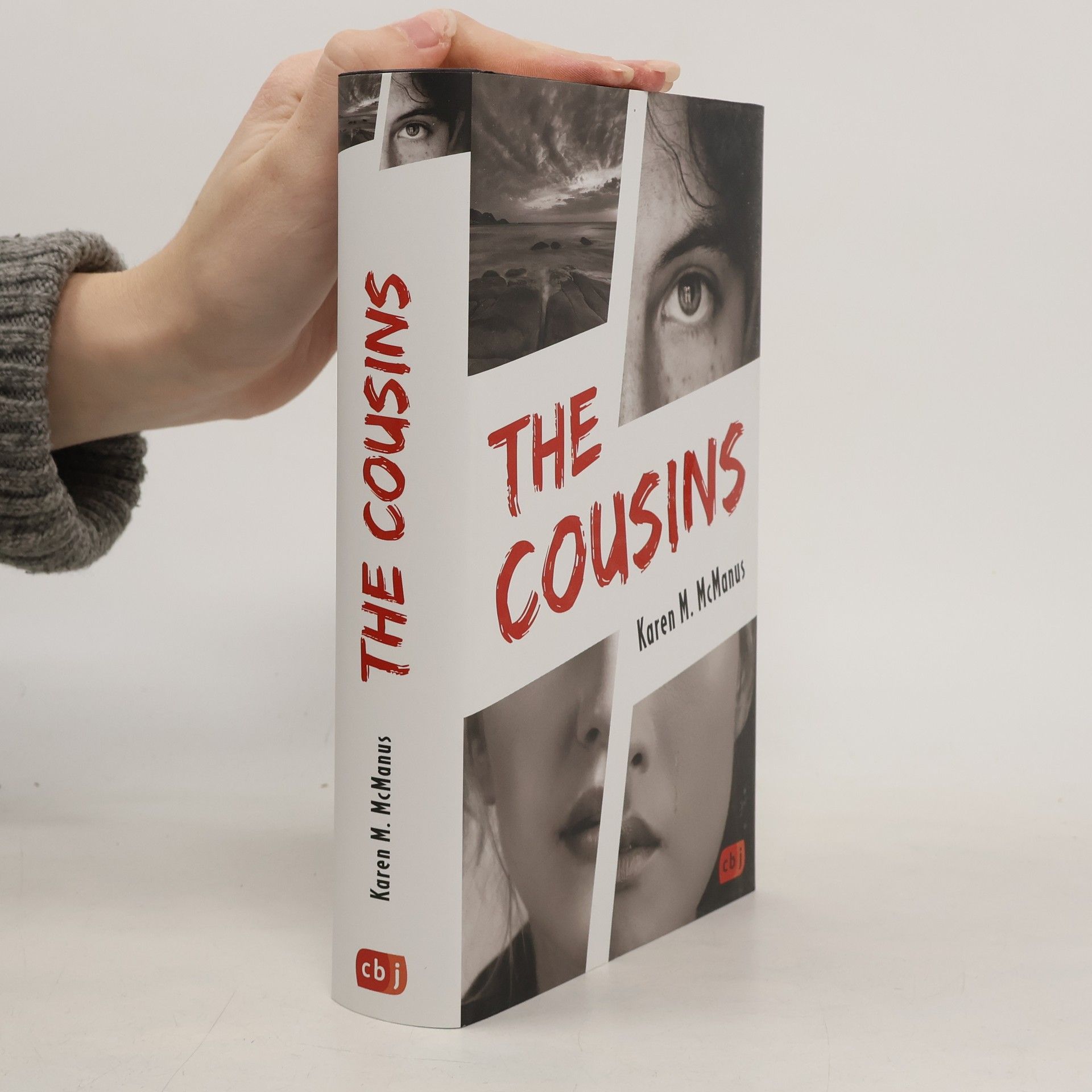 Karen M. McManus The Cousins