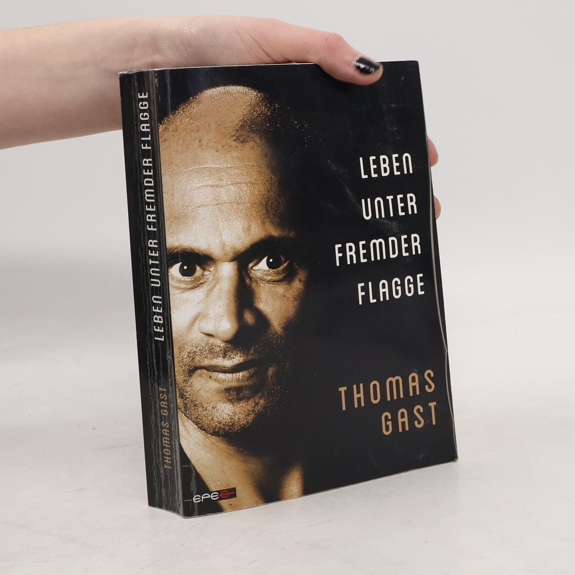 Leben unter fremder Flagge