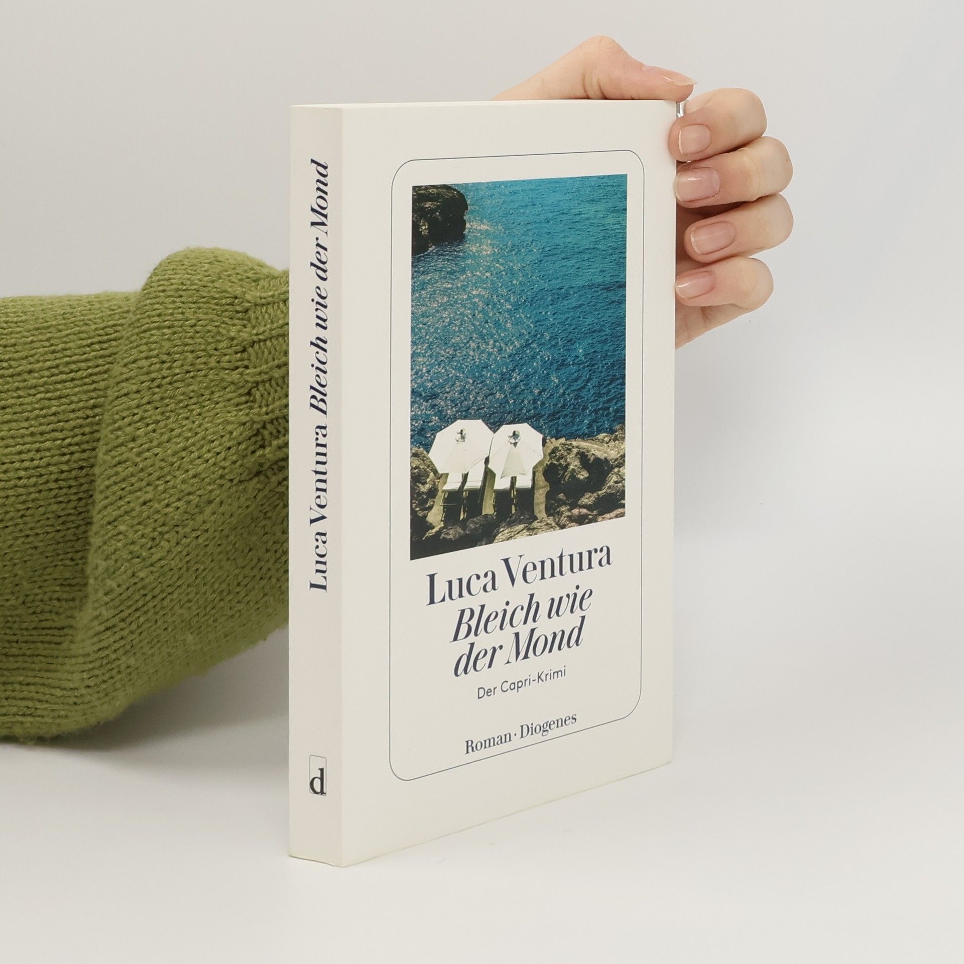 Luca Ventura Bleich wie der Mond