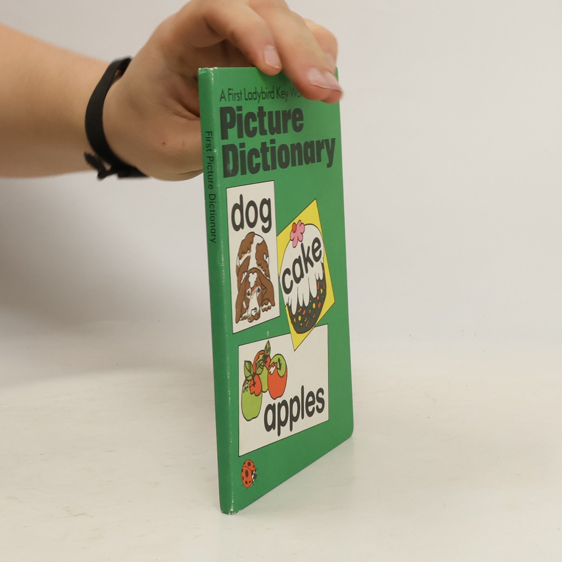 J. McNally A First Ladybird Key Words Picture Dictionary