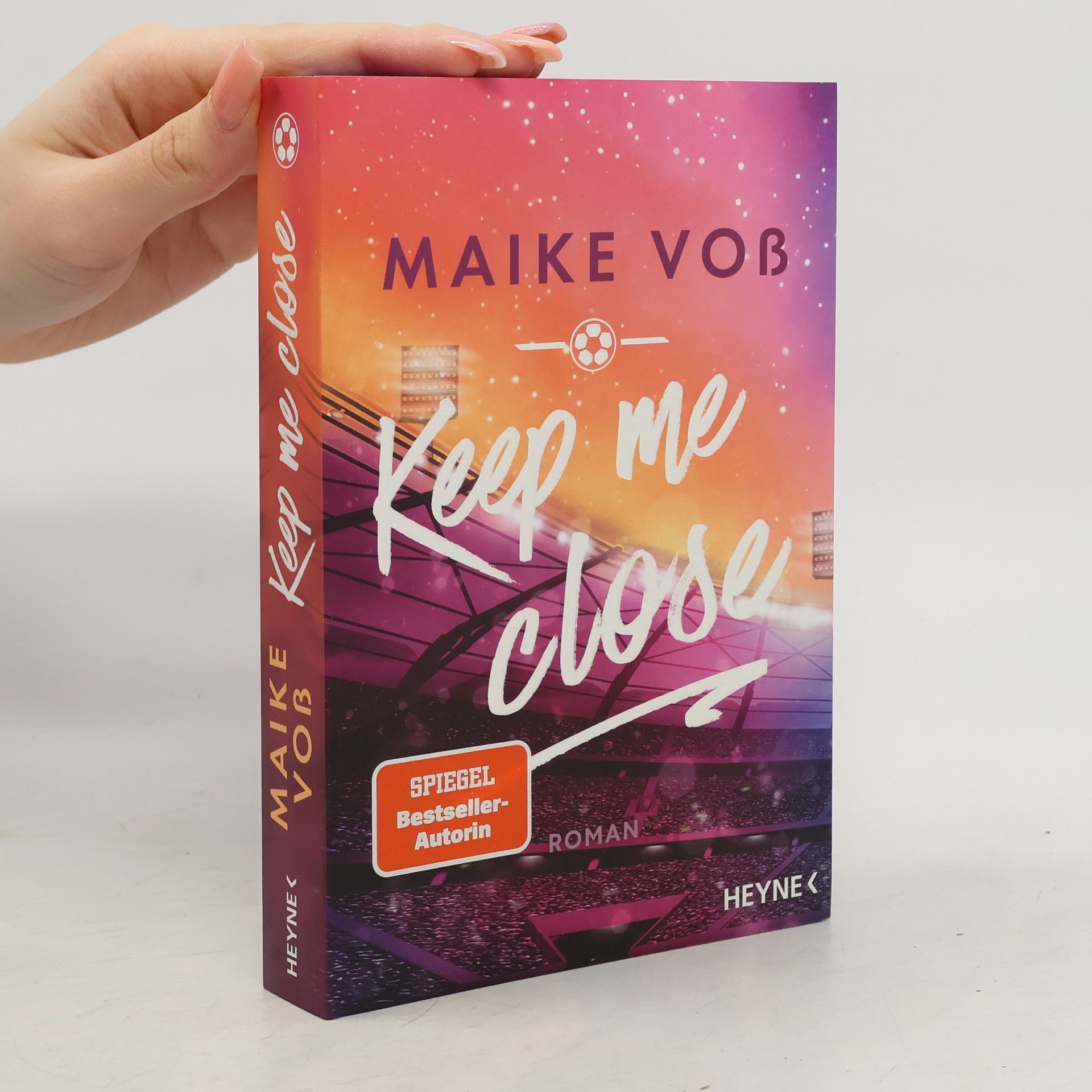 Maike Voß Keep Me Close