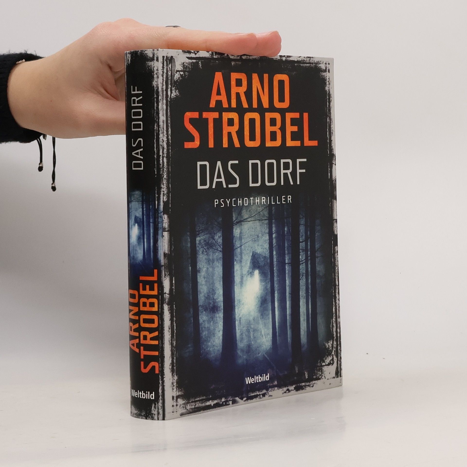 Arno Strobel Das Dorf