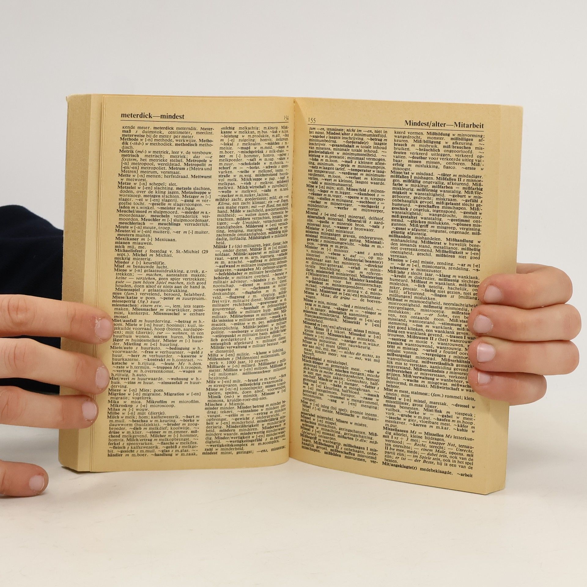 J. A. H. van Gemert Duits-Nederlands woodrenboek