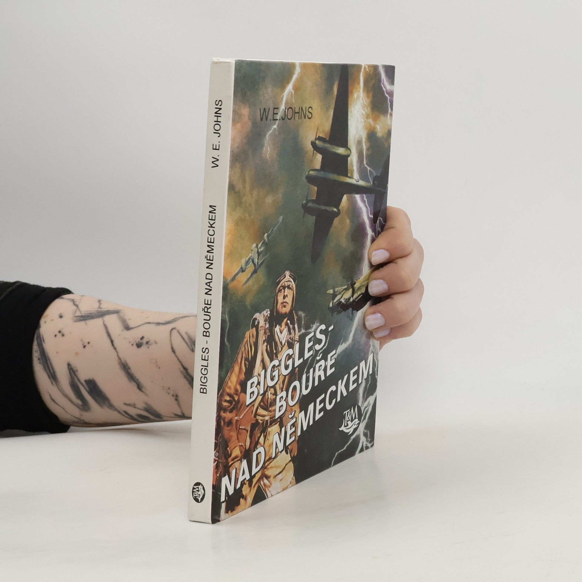 William Earl Johns Biggles : bouře nad Německem