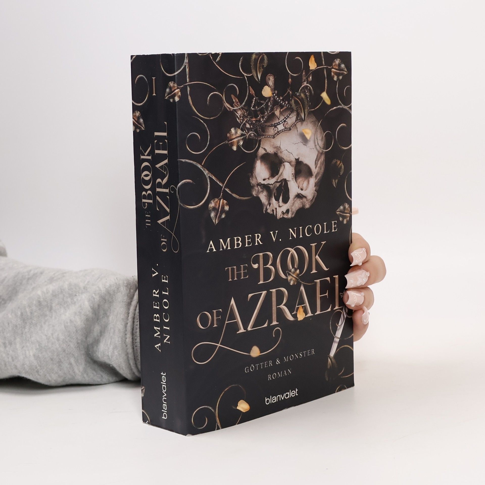 Amber V. Nicole The Book of Azrael