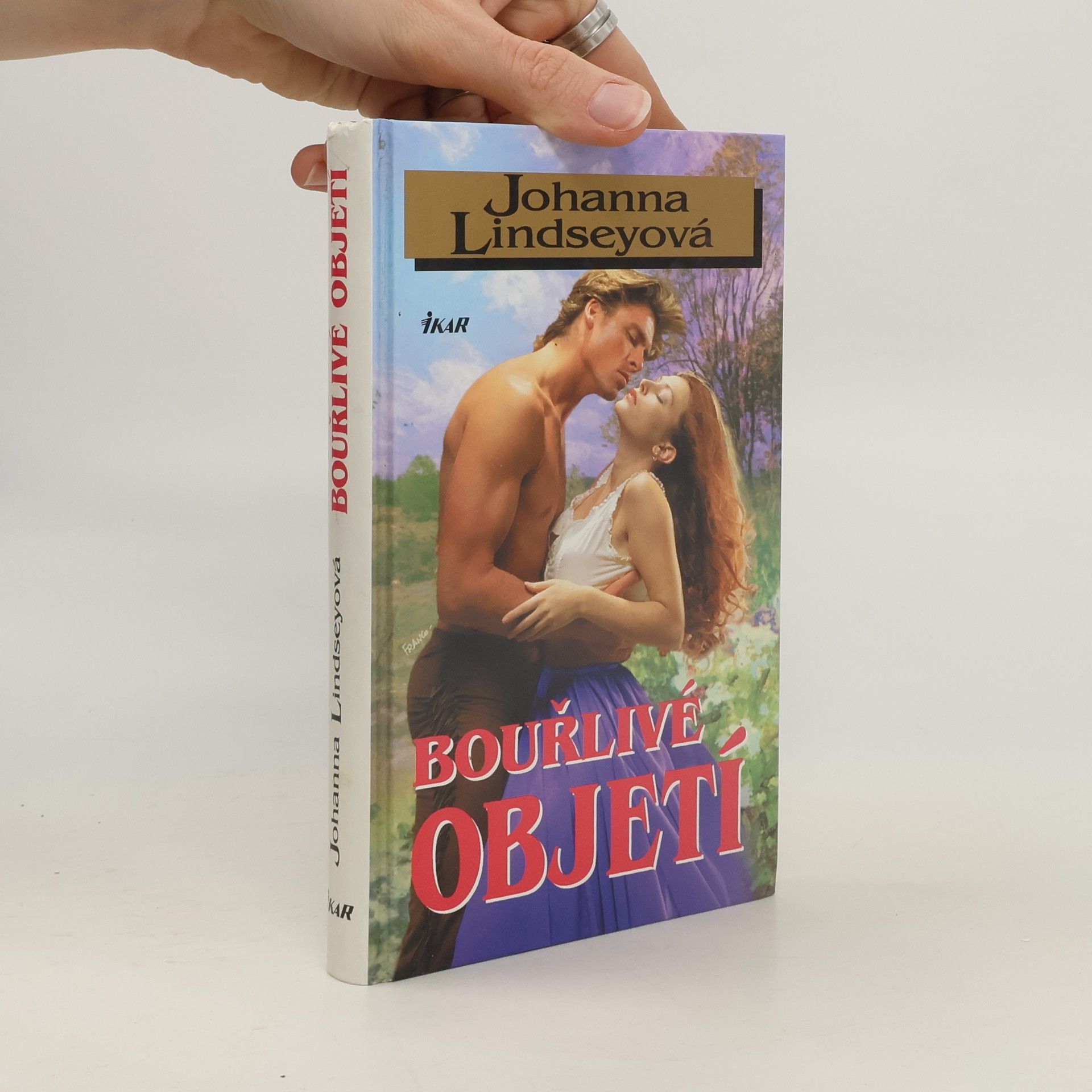 Johana Lindseyová Bouřlivé objetí