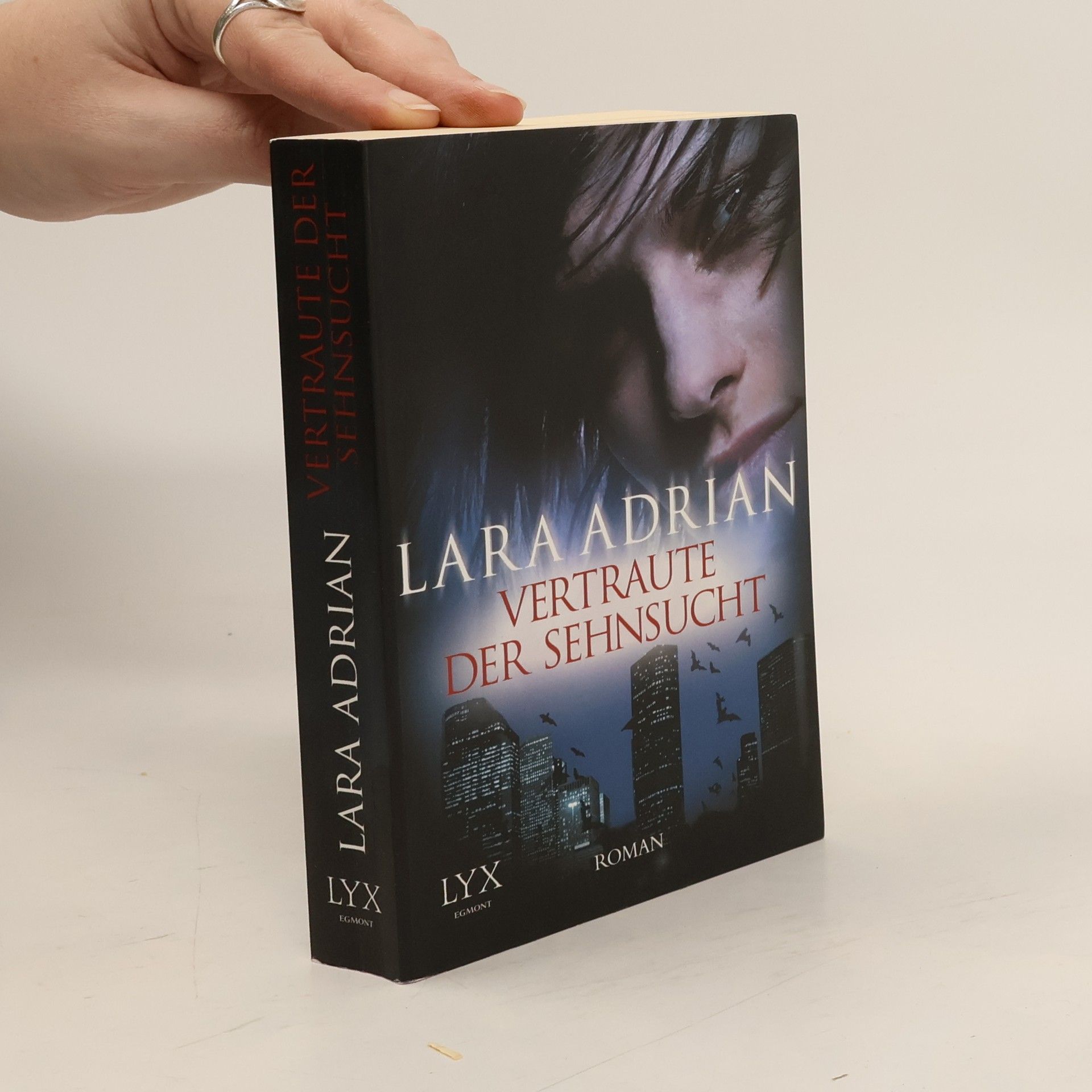 Lara Adrian Vertraute der Sehnsucht