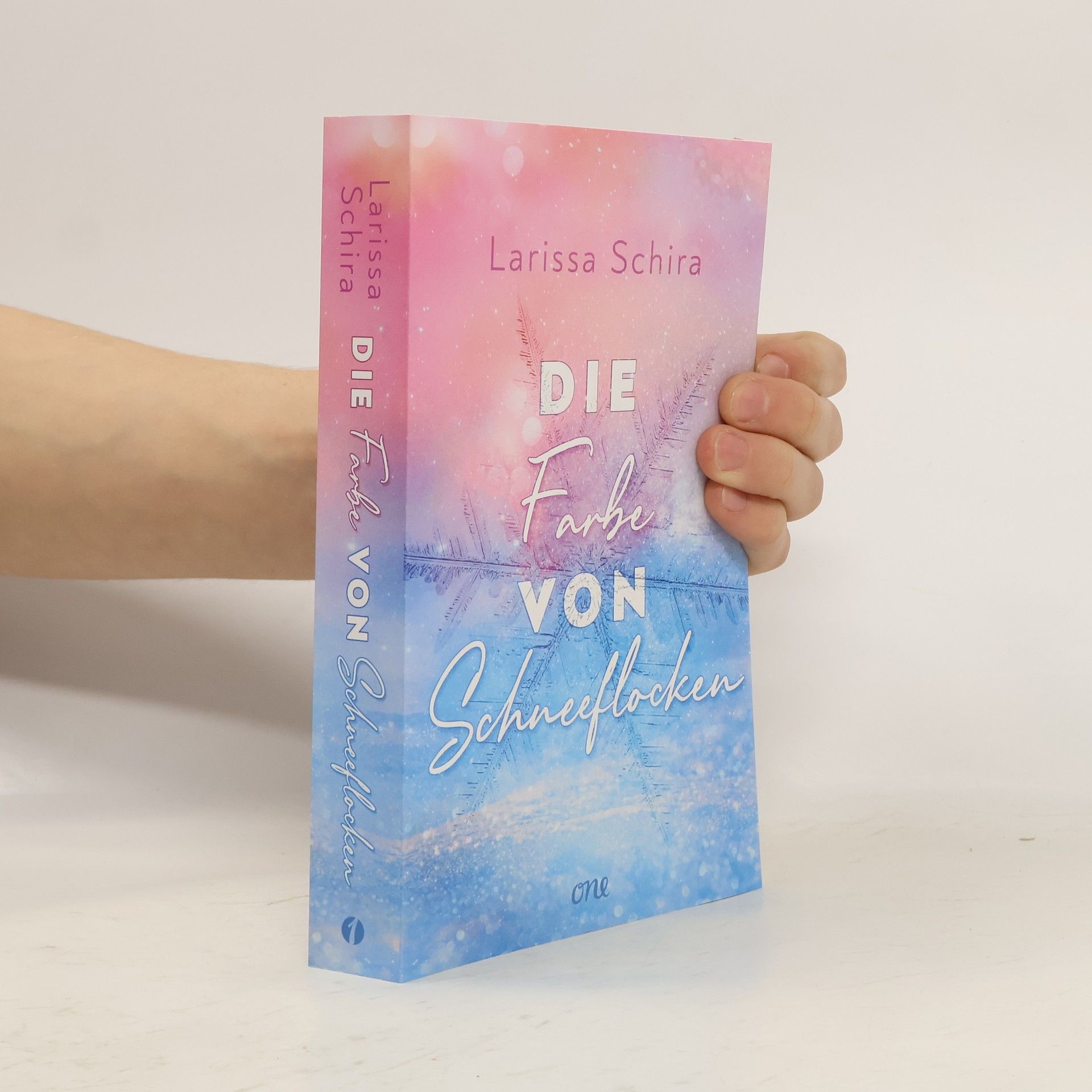 Larissa Schira Die Farbe von Schneeflocken
