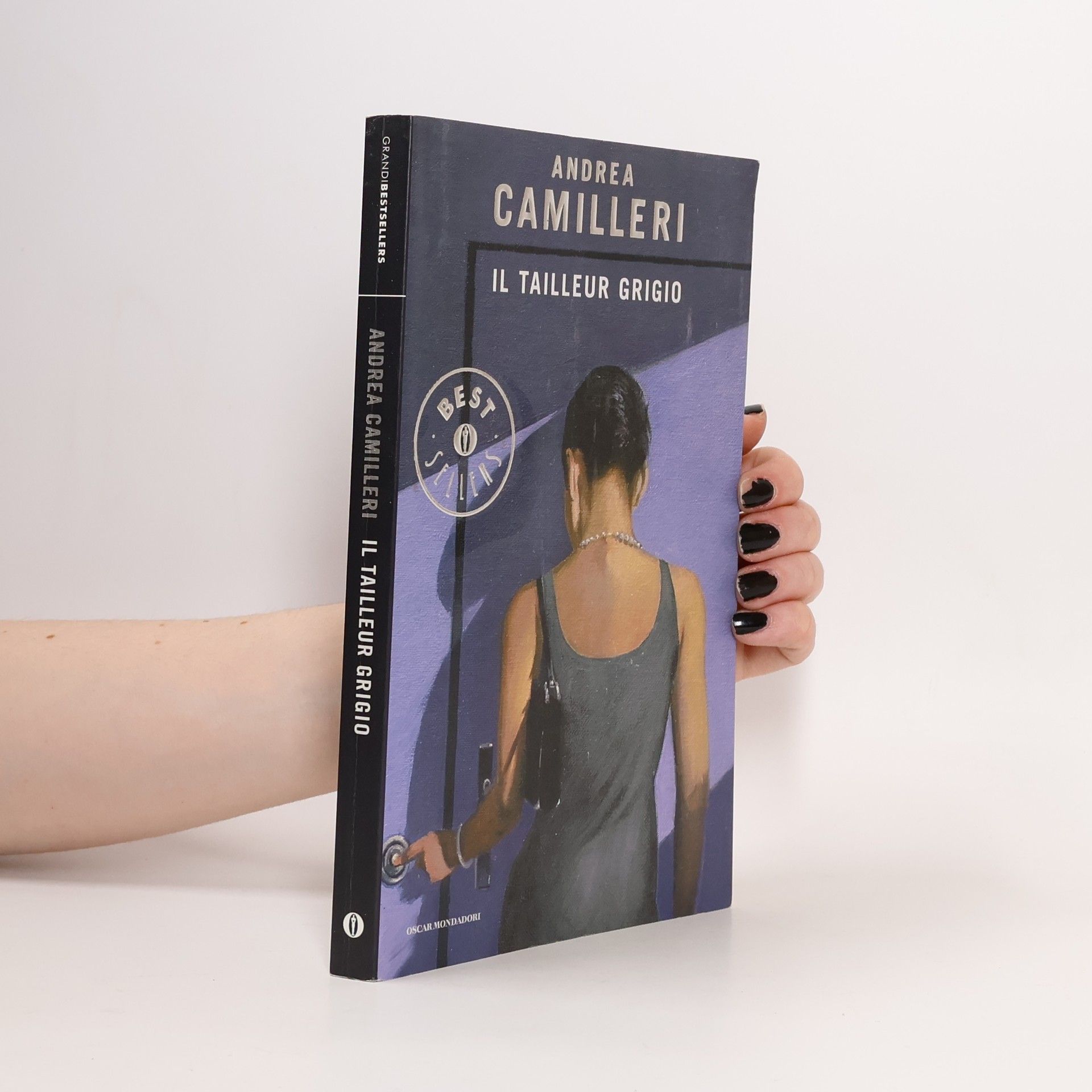 Andrea Camilleri Oscar grandi bestsellers: Il tailleur grigio