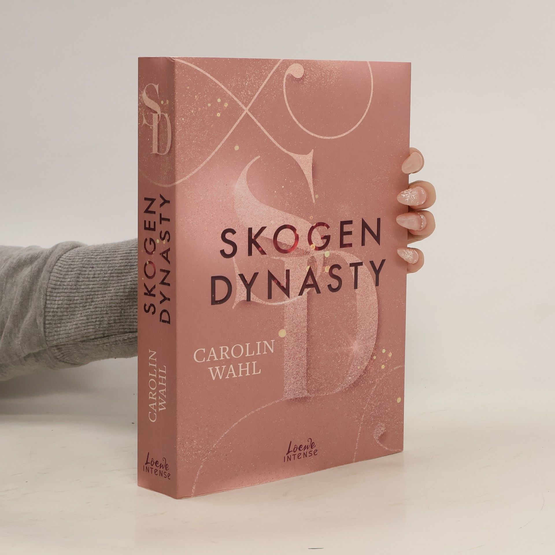 Carolin Wahl Crumbling Hearts 1. Skogen Dynasty