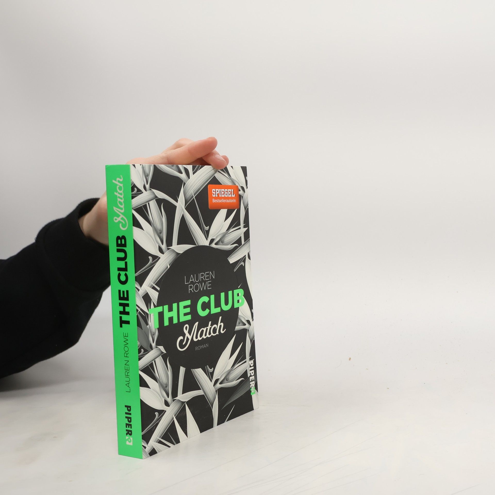 Lauren Rowe The Club. Match