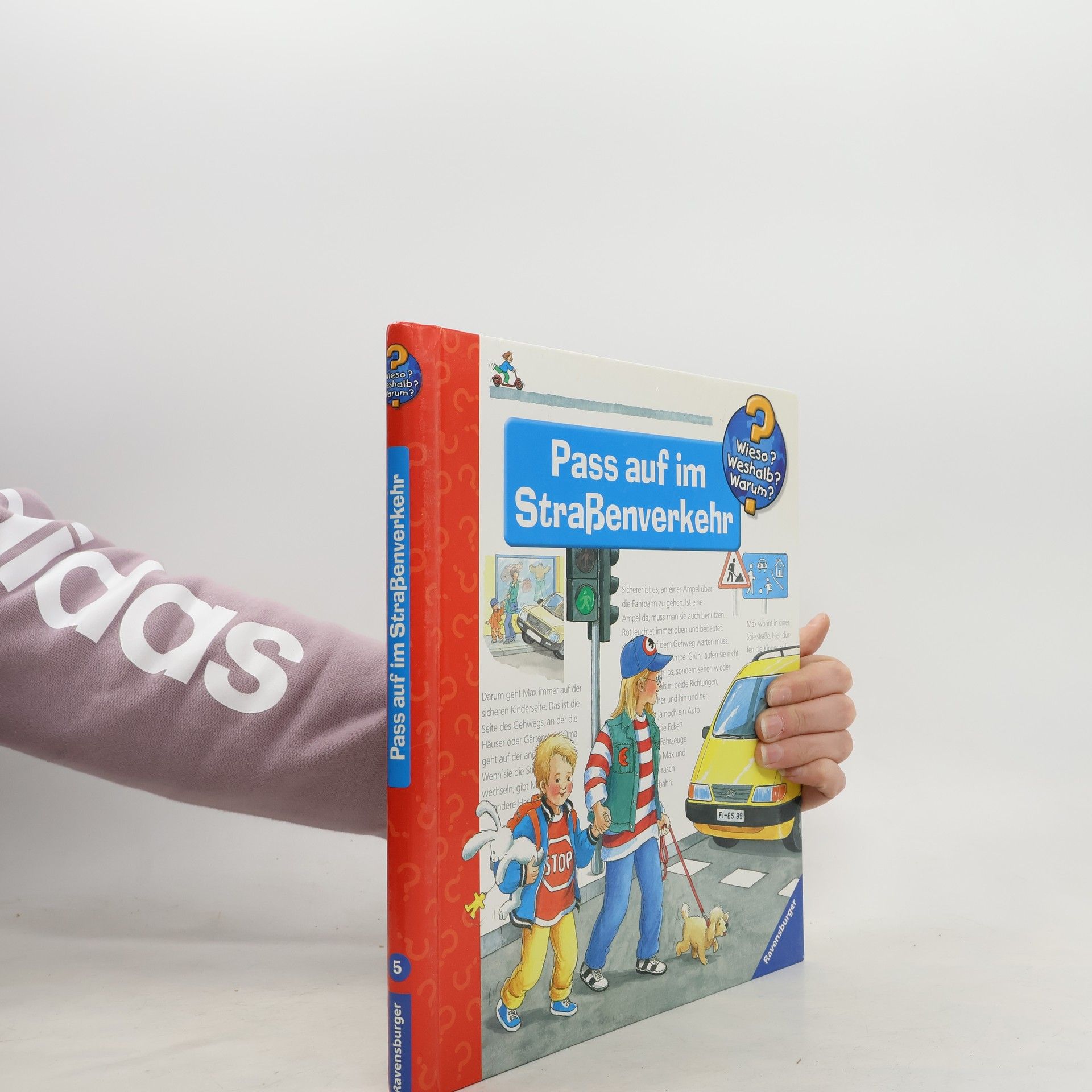 Angela Weinhold Pass auf im Straßenverkehr