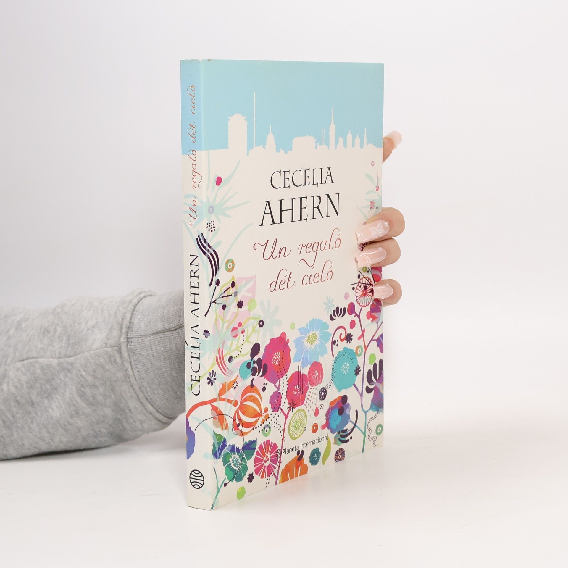 Planeta Internacional - 1: Un regalo del cielo