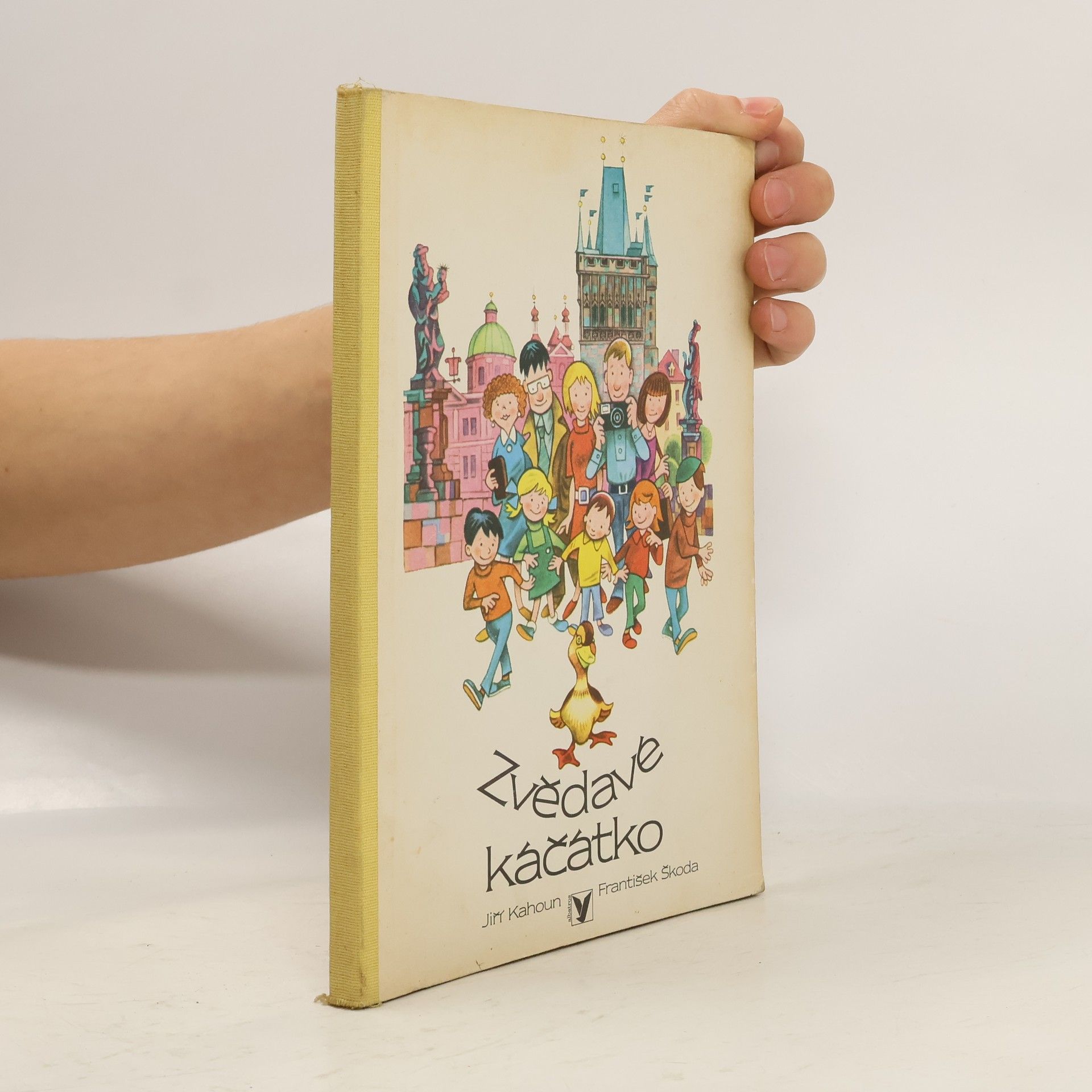 Jiří Kahoun Zvědavé káčátko